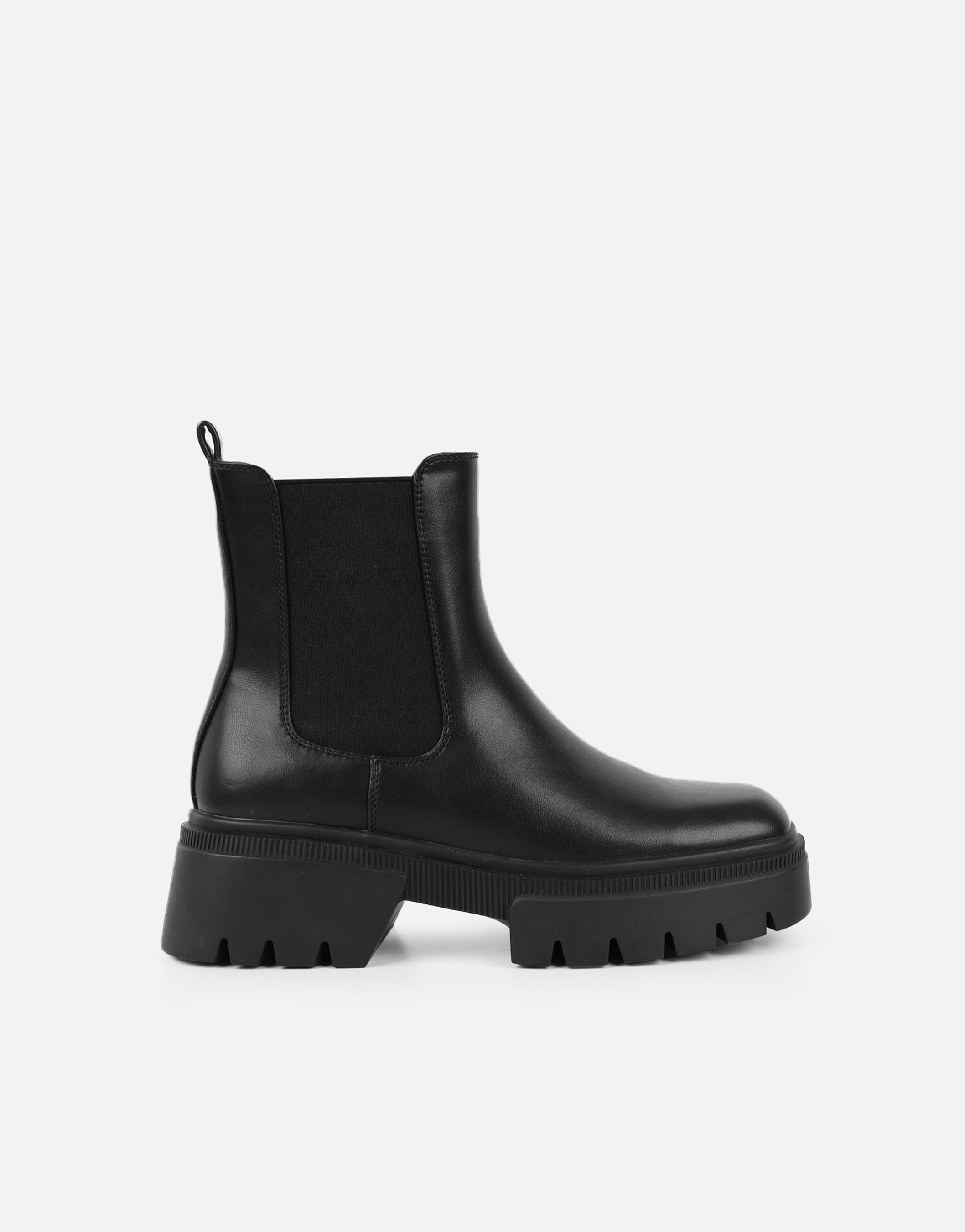 Judd Black Chunky Chelsea Boots | SIMMI London