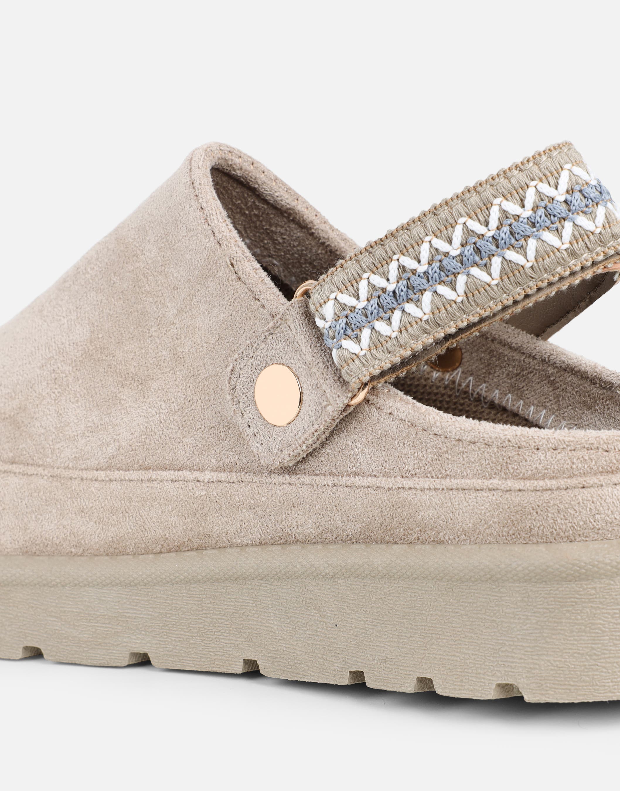 Kelsi Mushroom Slippers | SIMMI London