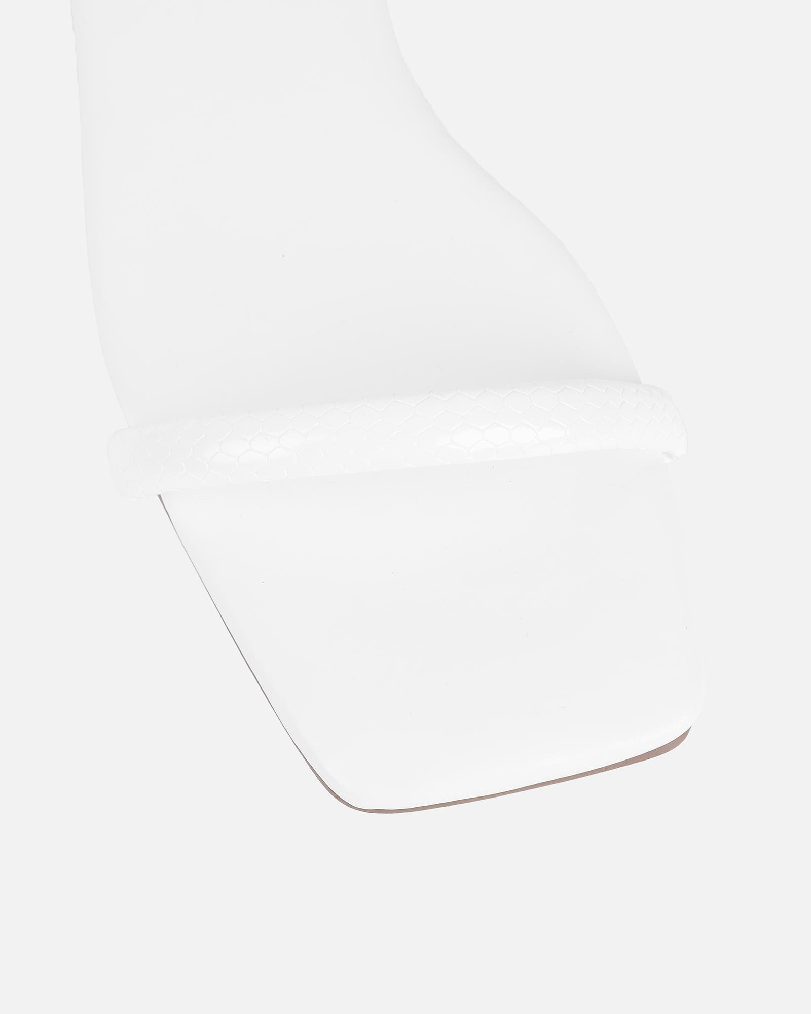 Shanaya White Chain Sandals | SIMMI London