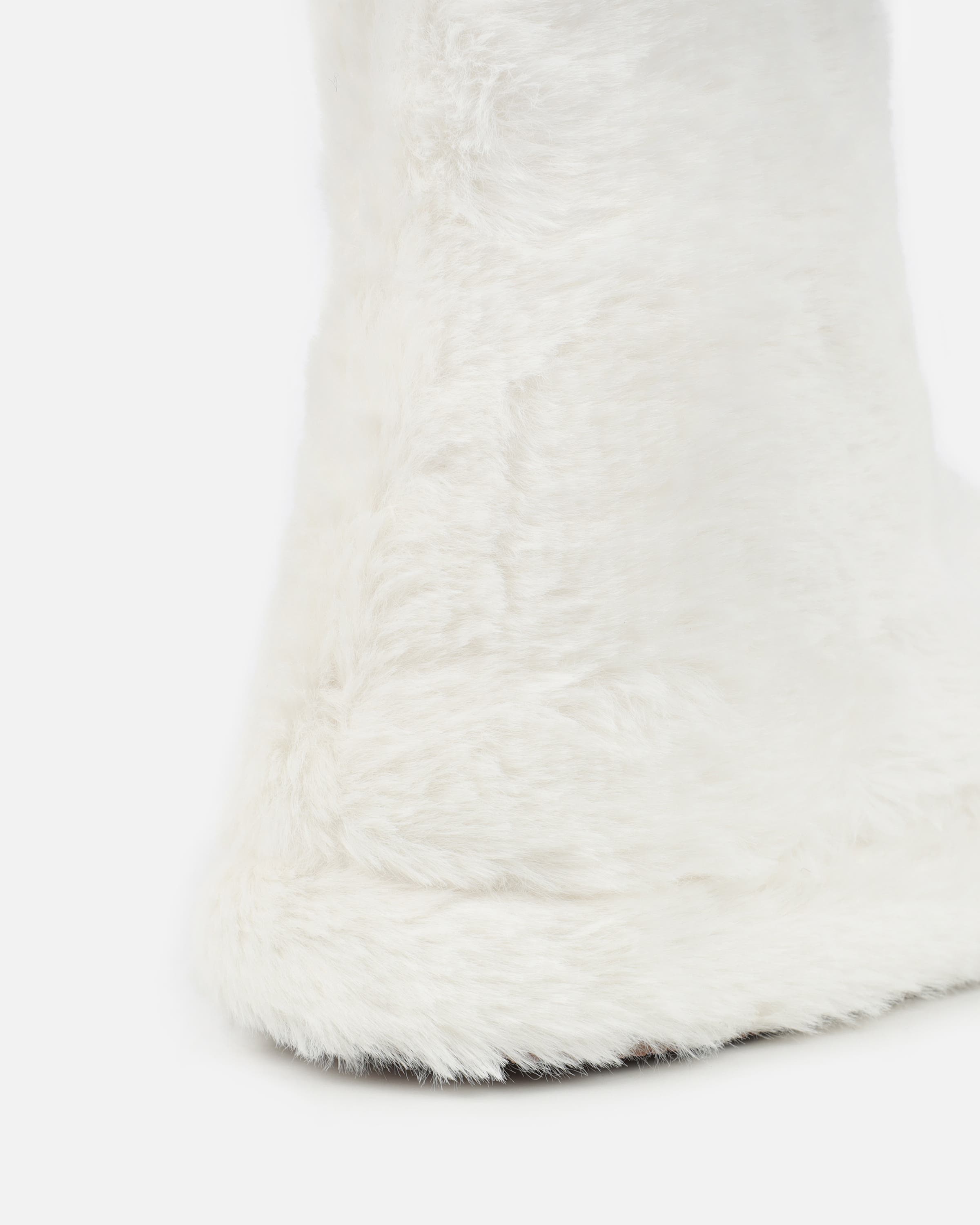 Comfy Cream Fluffy Slipper Boots | SIMMI London