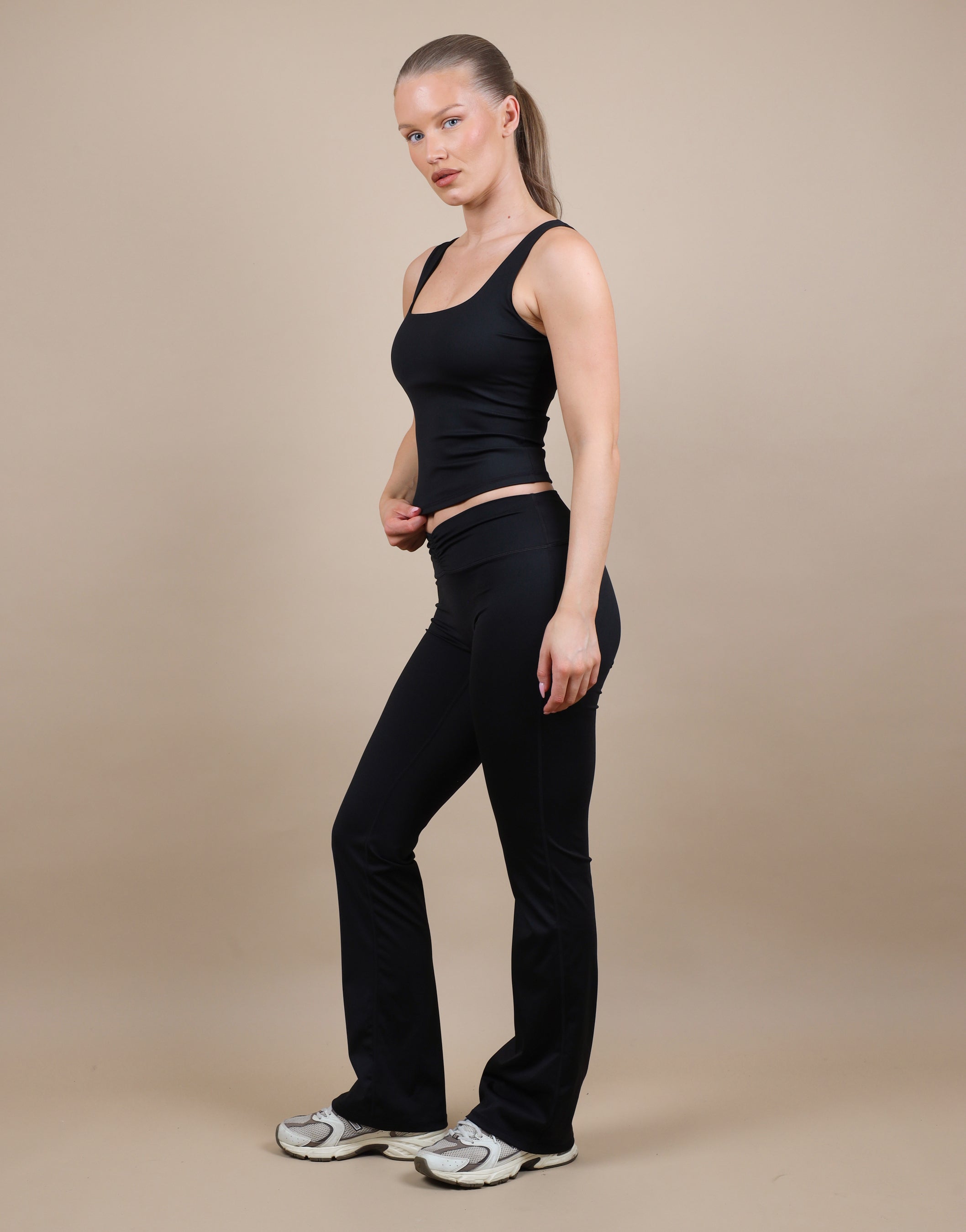 Rhea Square Neck Tank Top In Black | SIMMI London