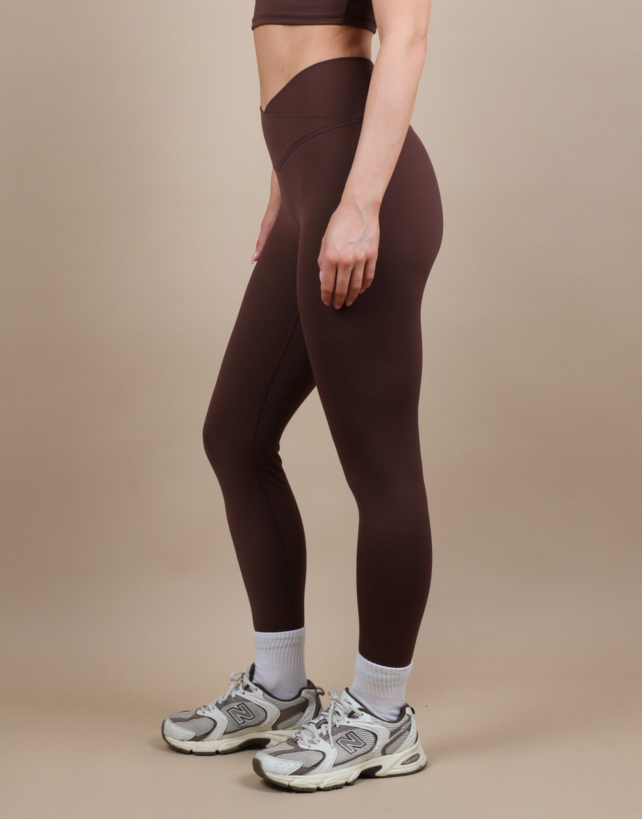 Blake V Front Leggings | SIMMI London