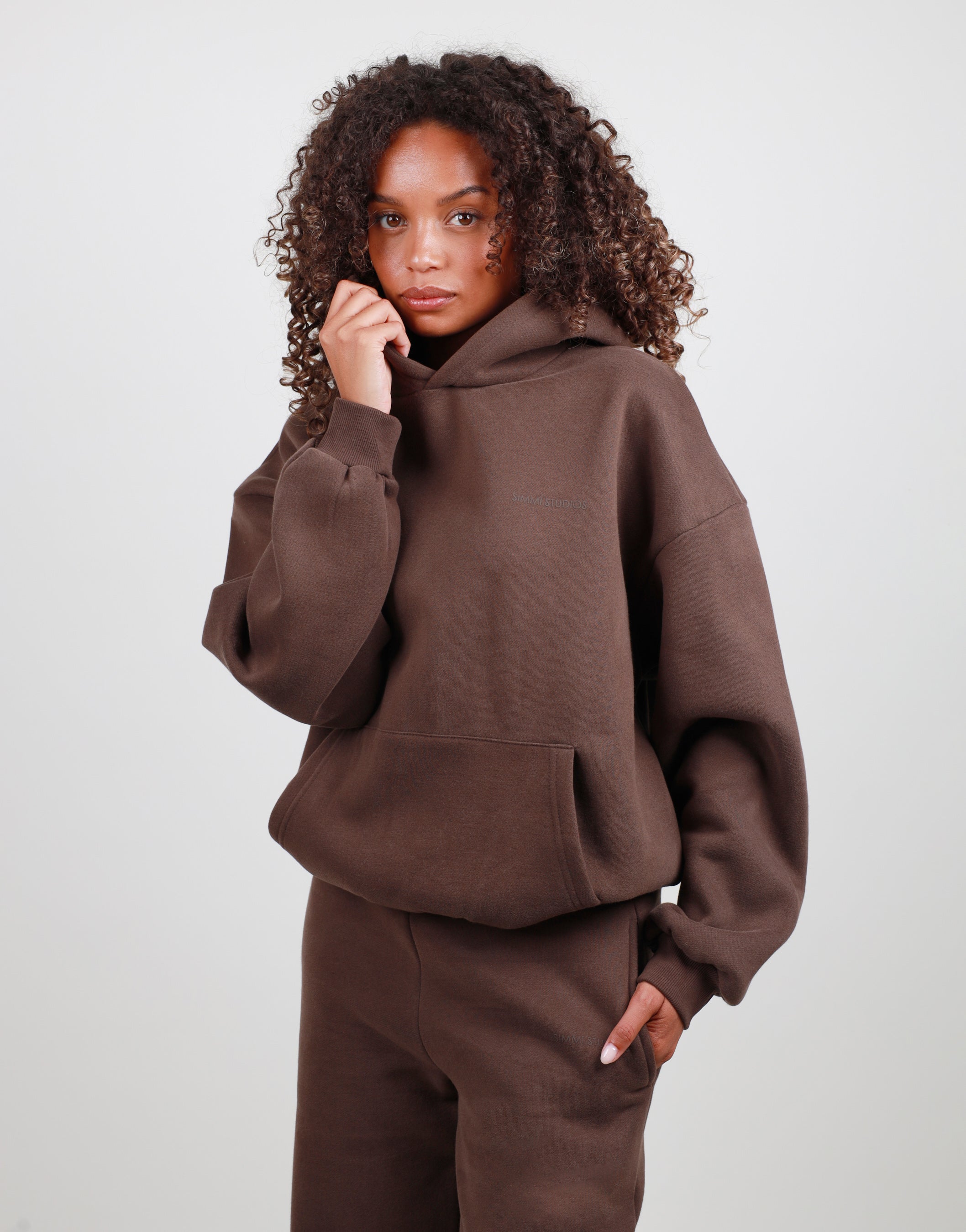 Solene Oversized Hoodie in Brown