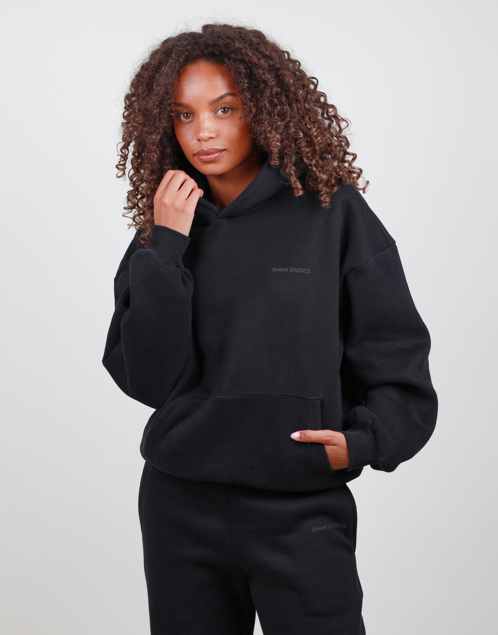 Solene Oversized Hoodie in Black