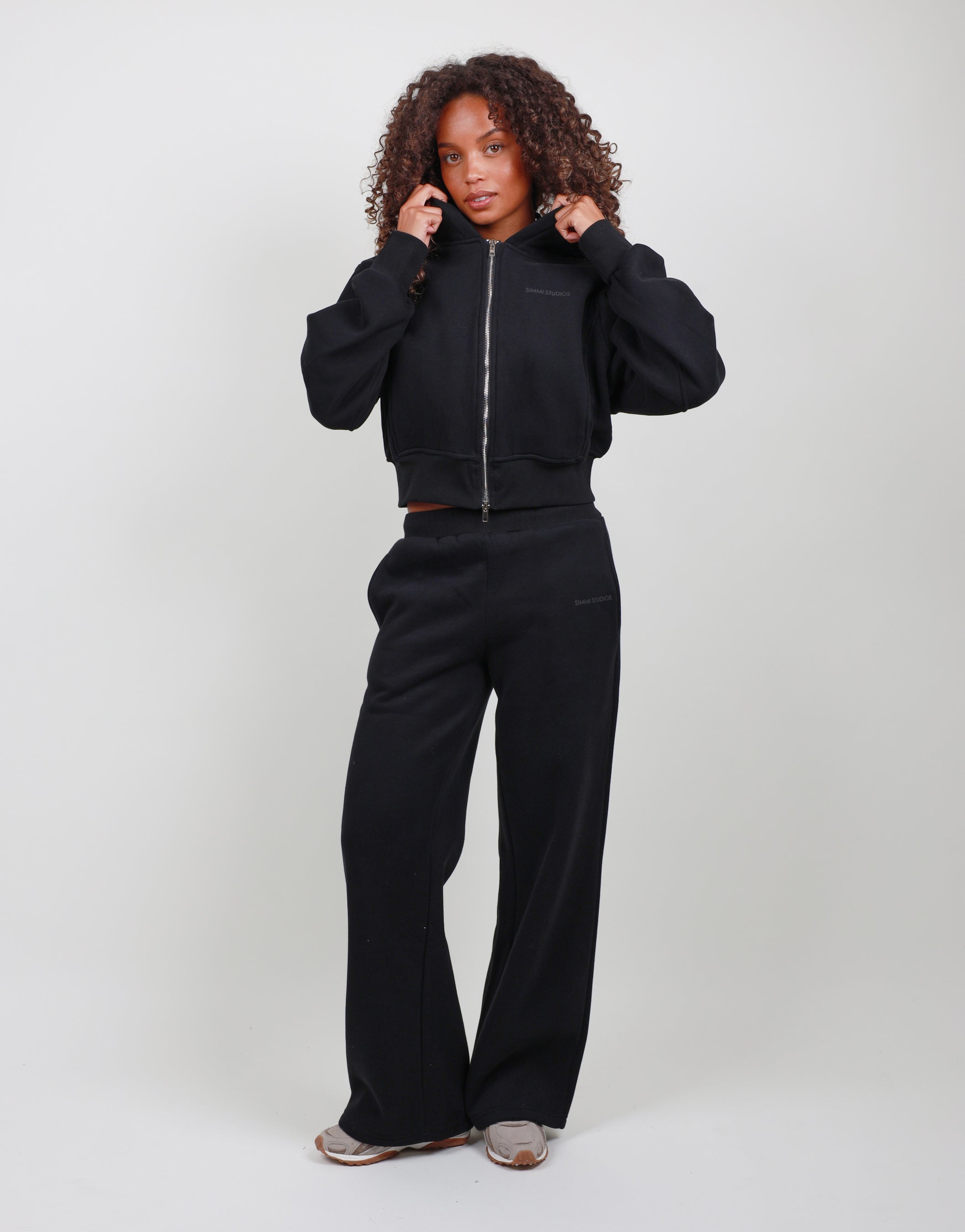 Amalia Zip Hoodie in black