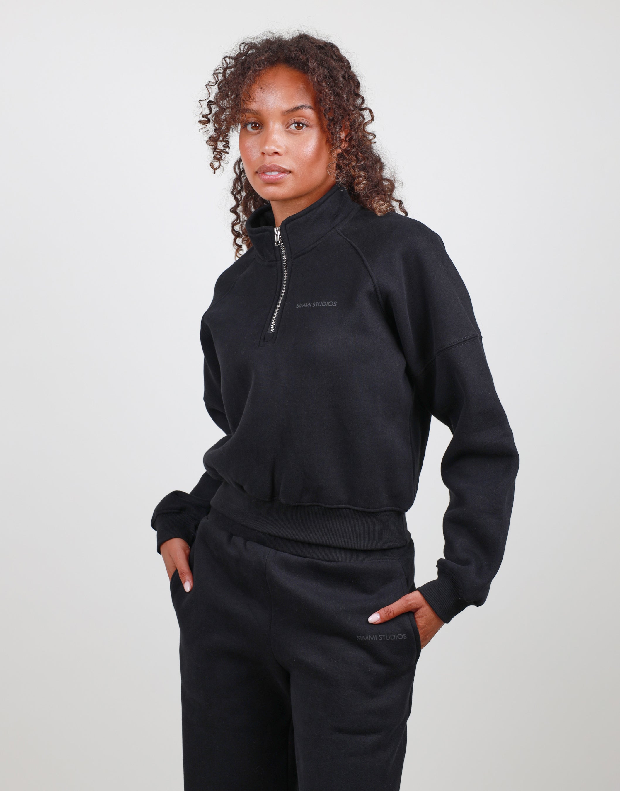 Violette Half Zip Sweatshirt in Black
