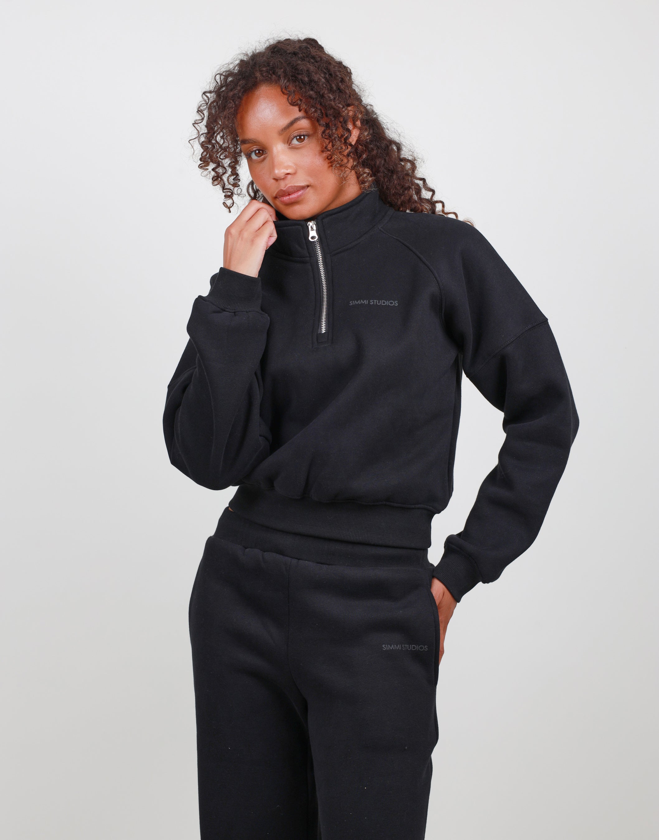 Violette Half Zip Sweatshirt in Black