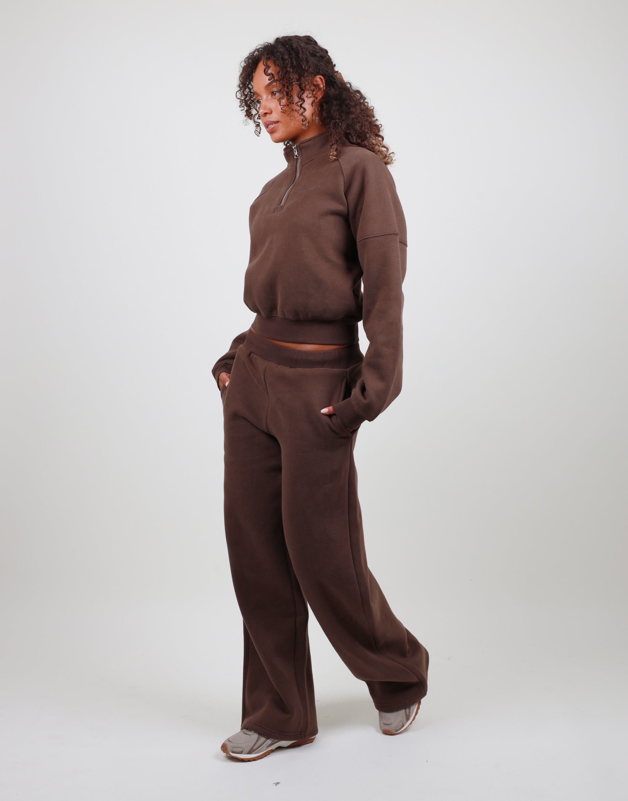 Romilly Straight Leg Joggers in Brown