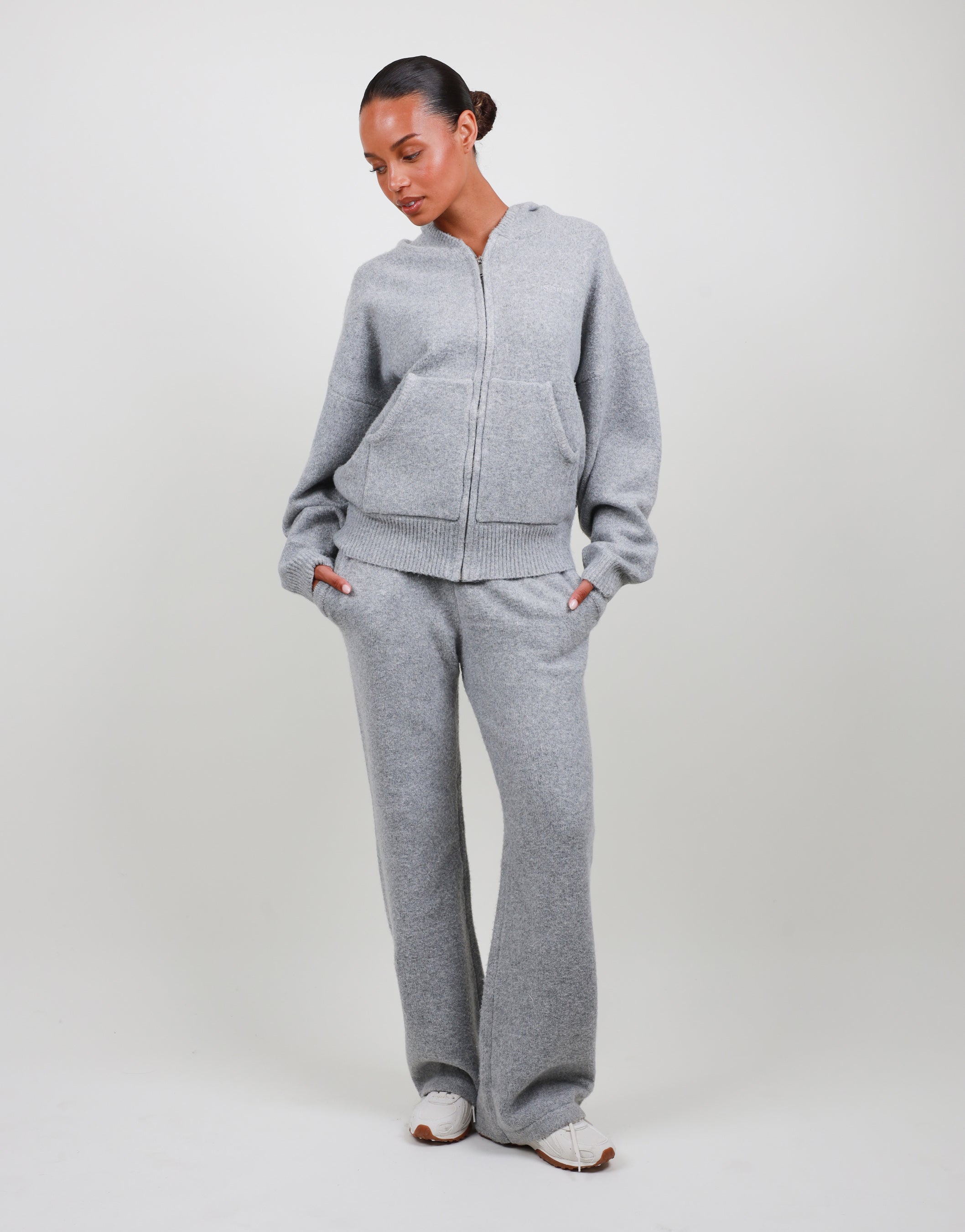 Elara Petite trouser in grey | SIMMI London
