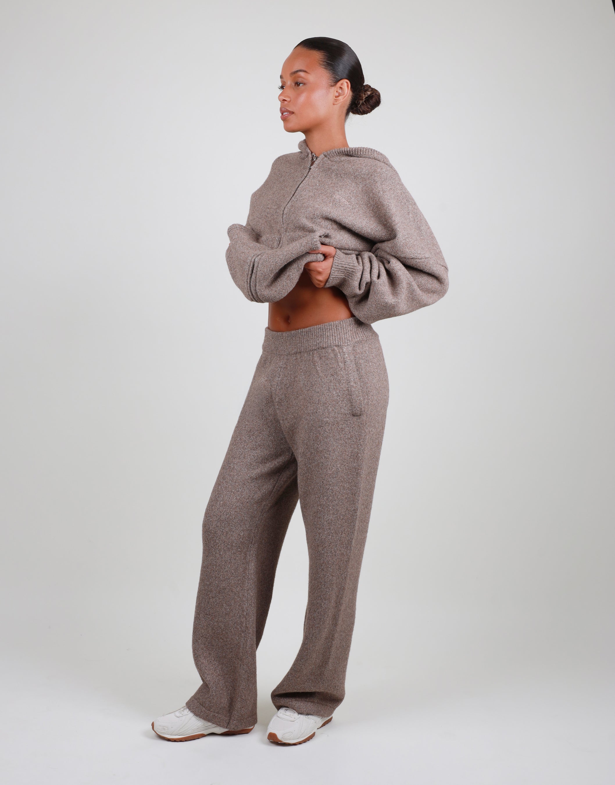 Elara Petite trouser in mocha | SIMMI London