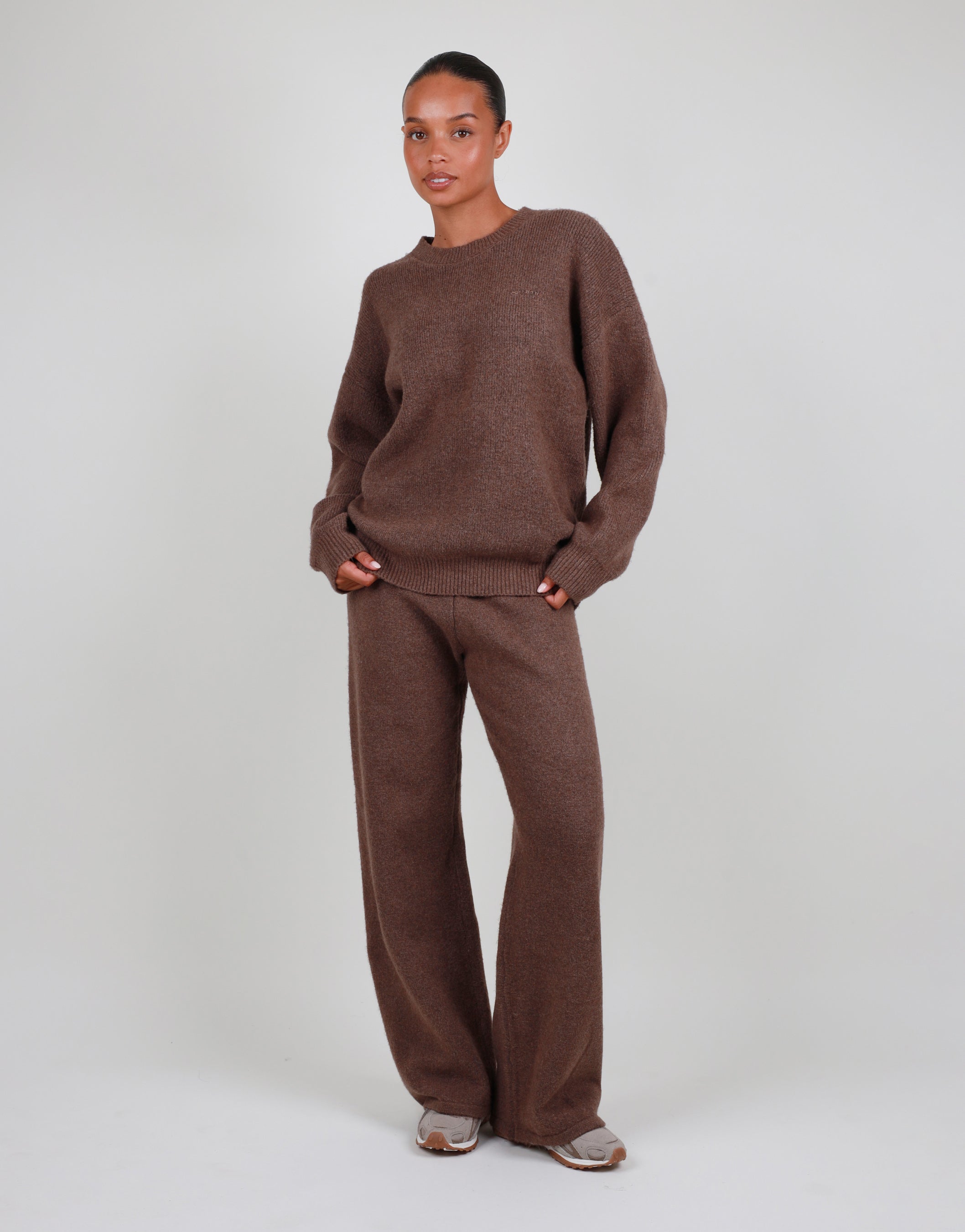 Cara Simmi Studios Petite Trousers In Brown