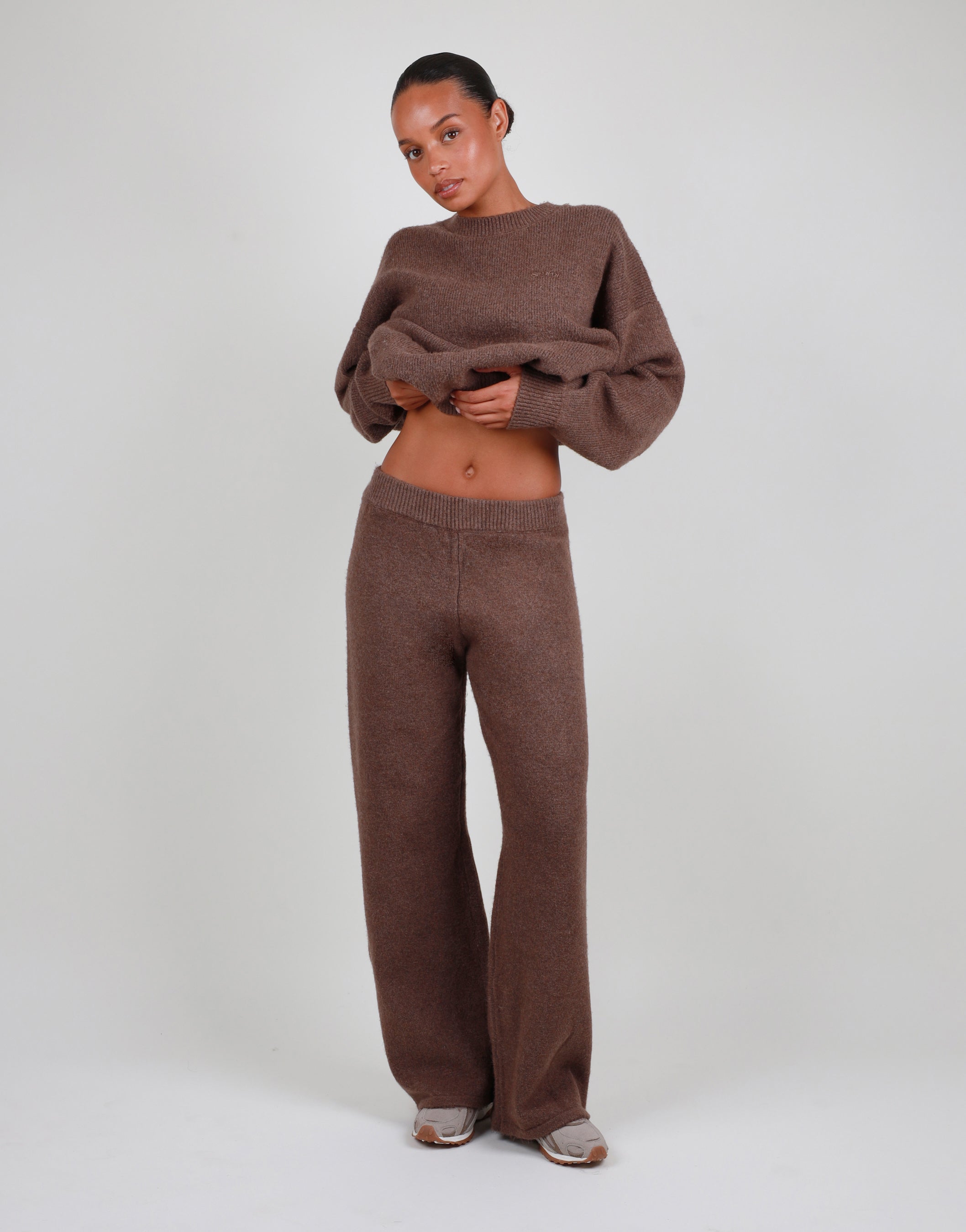 Cara Simmi Studios Petite Trousers In Brown