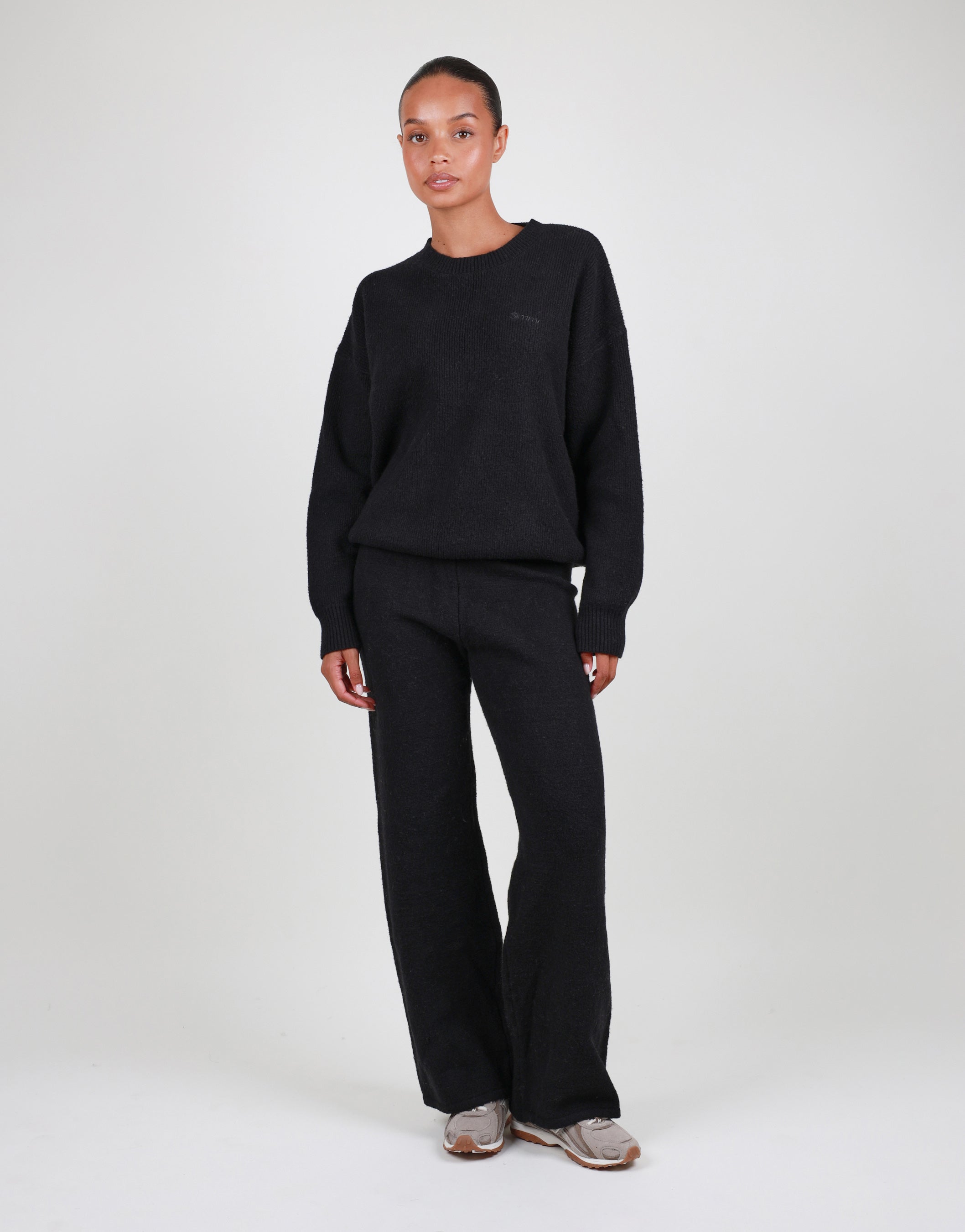 Cara Simmi Studios Petite Trousers In Black