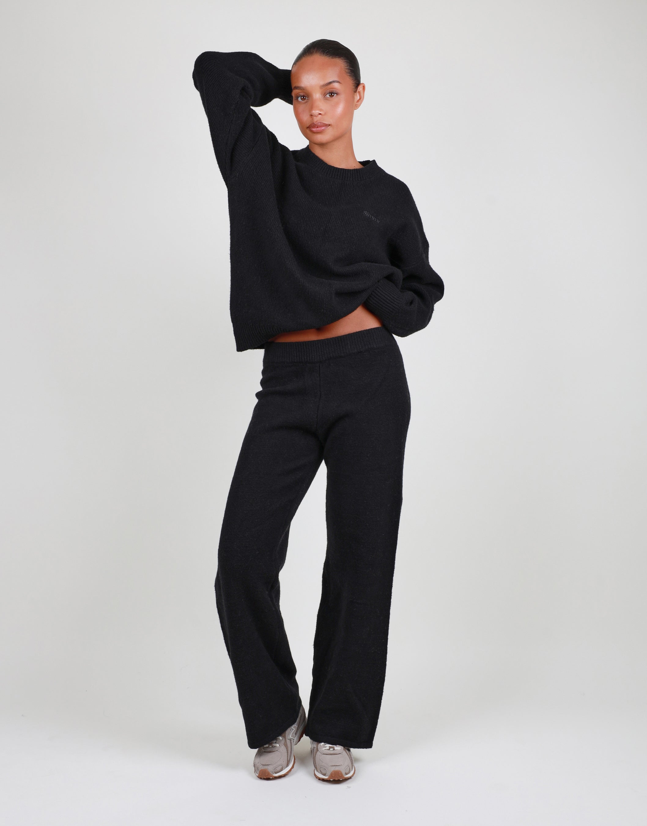 Cara Simmi Studios Petite Trousers In Black