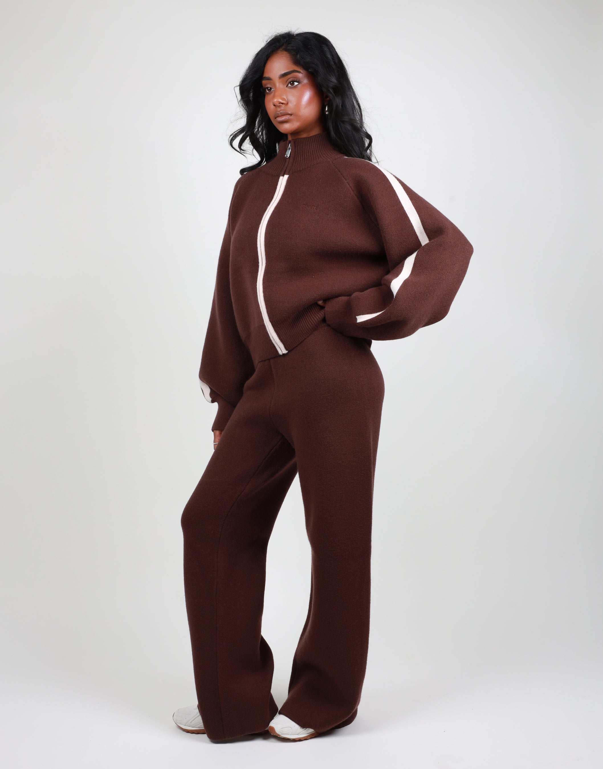 Juliette Jacquard Knit Trouser in brown | SIMMI London