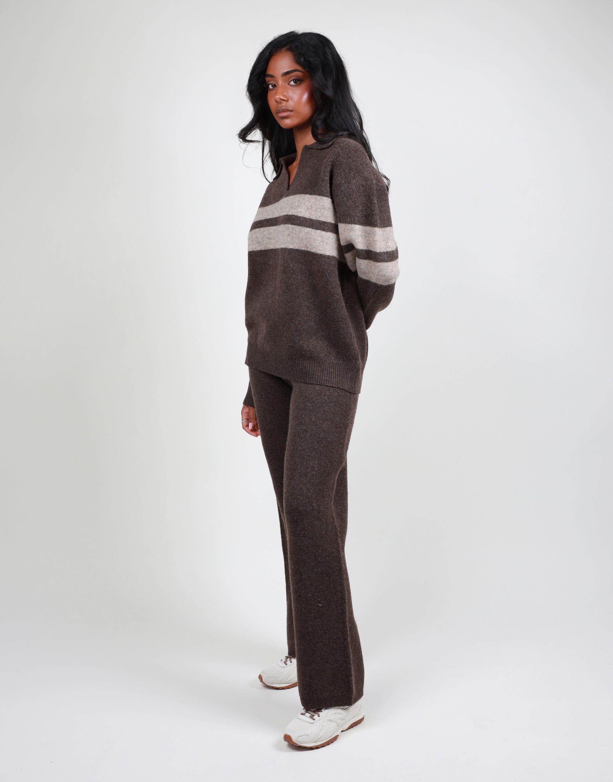 Soft Flared Knit trouser in brown | SIMMI London