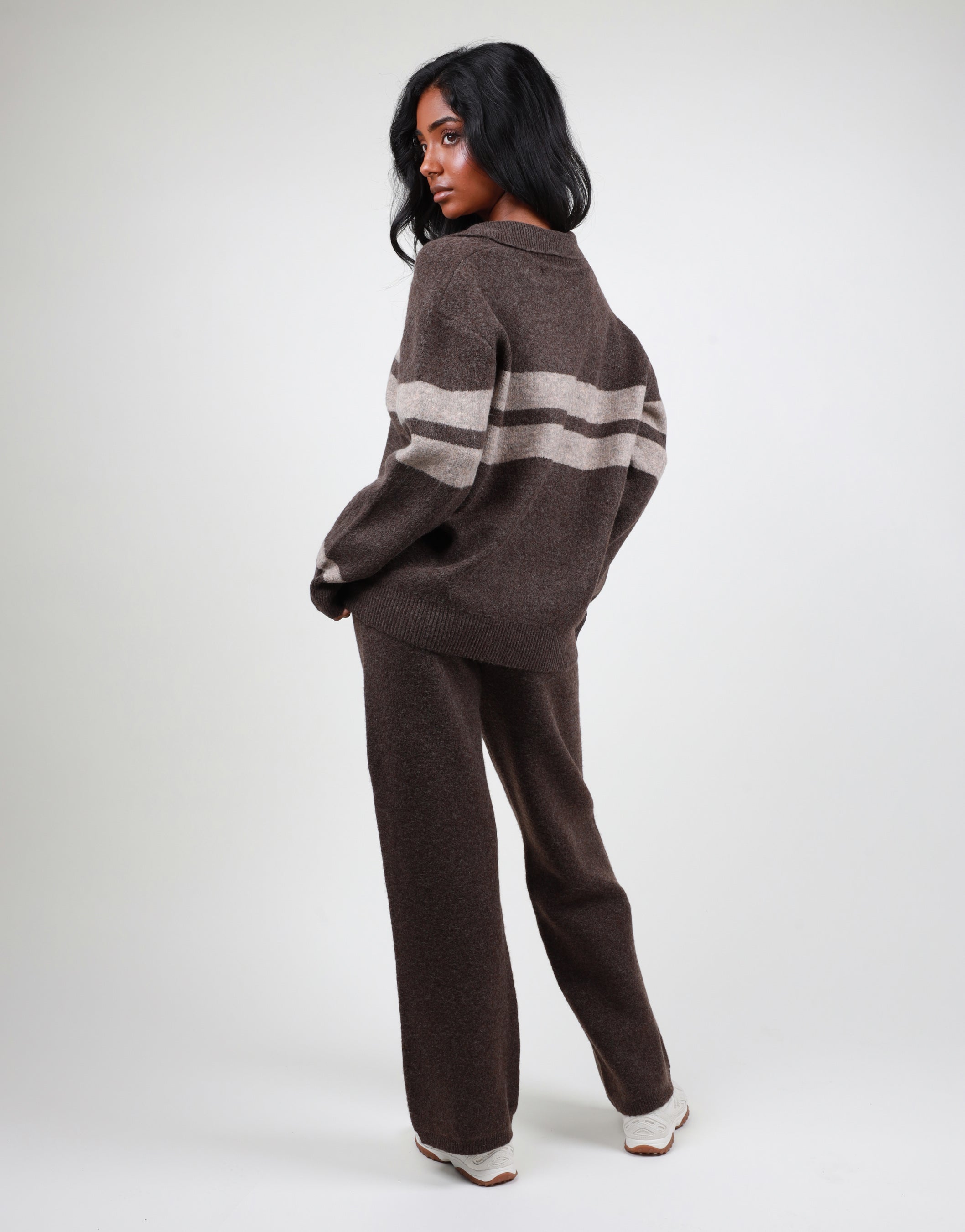 Soft Flared Knit trouser in brown | SIMMI London