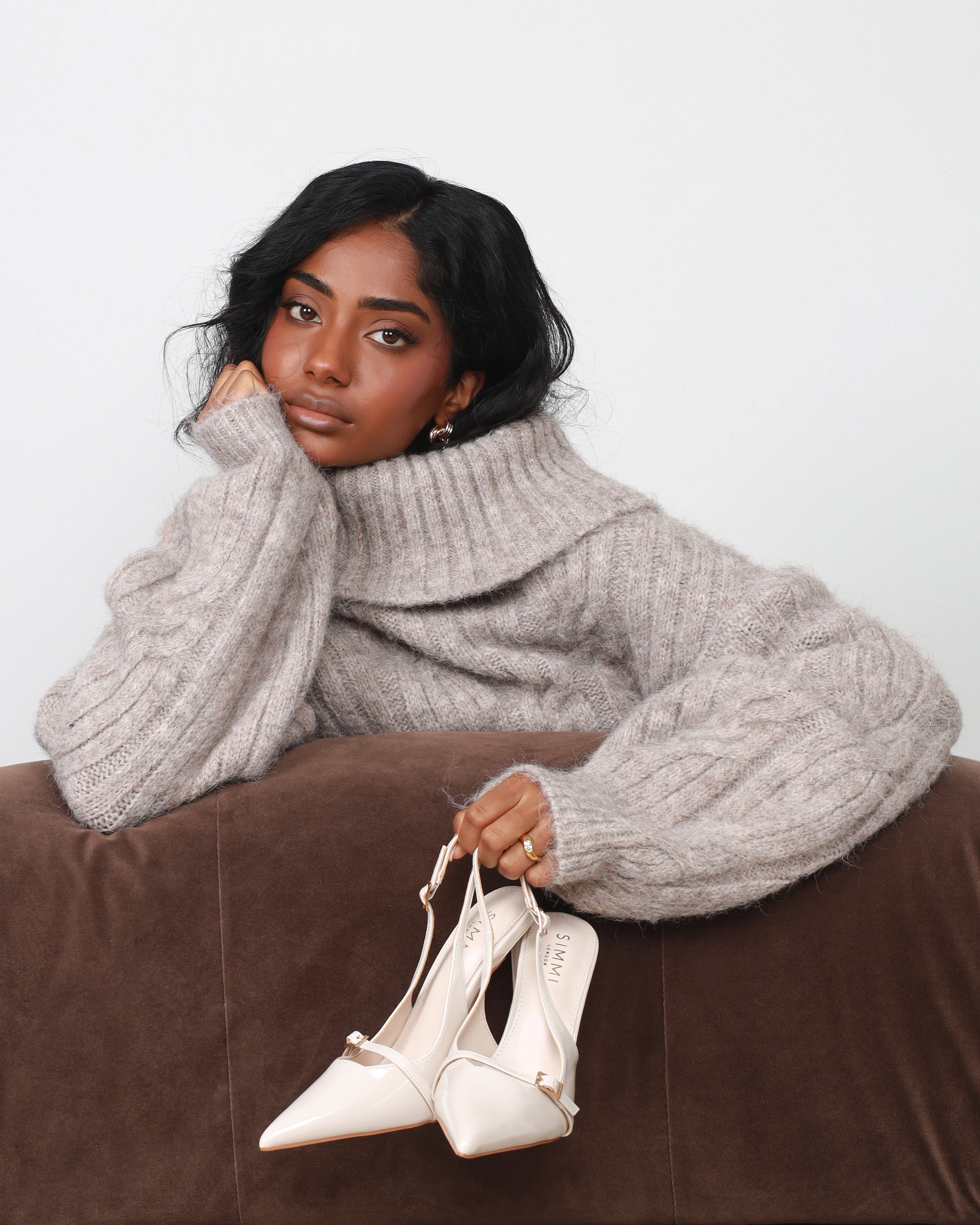 Tallulah Oversized Off Shoulder Top In Mocha