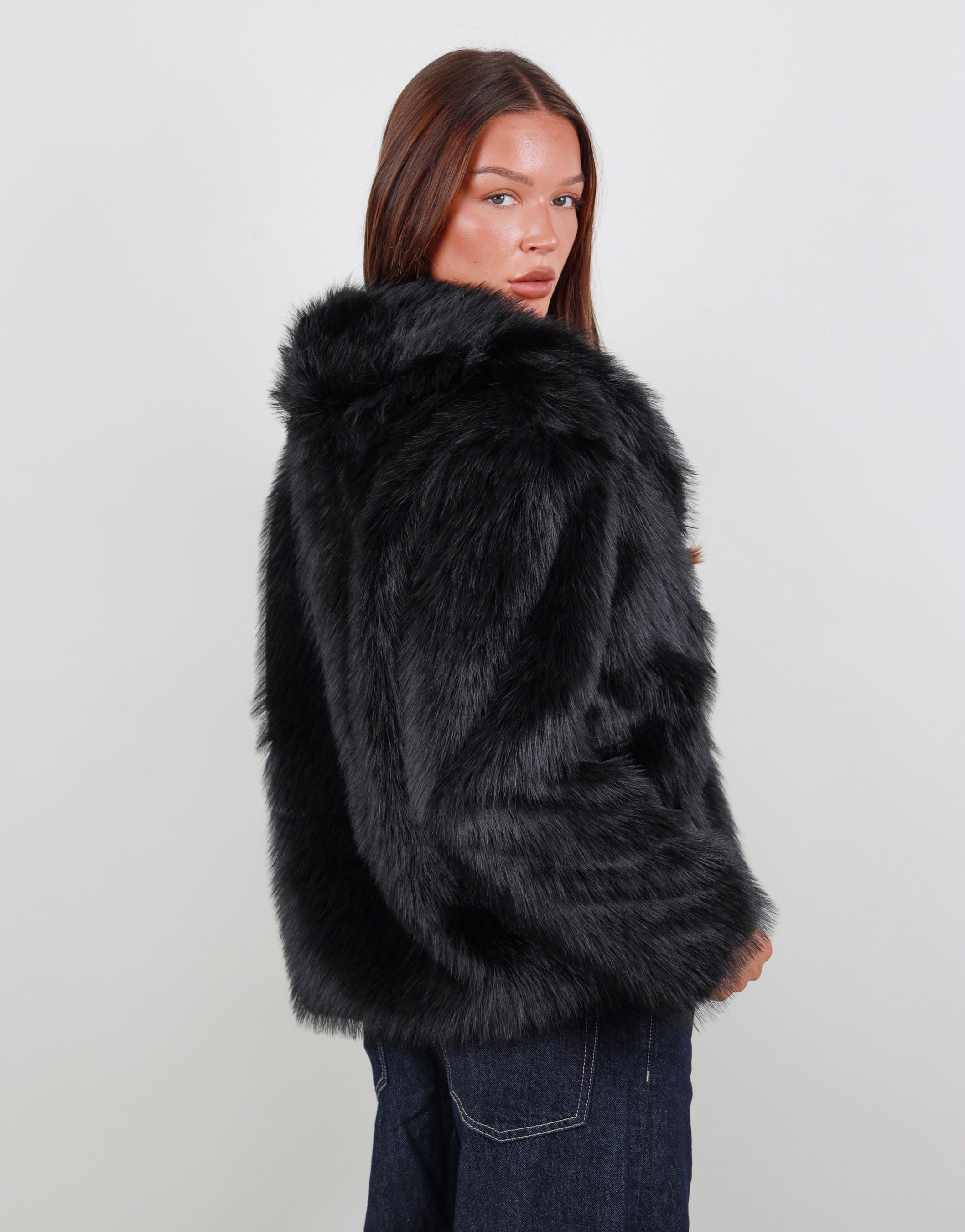 Jasmine Oversized Fur Collar Coat in Black | SIMMI London