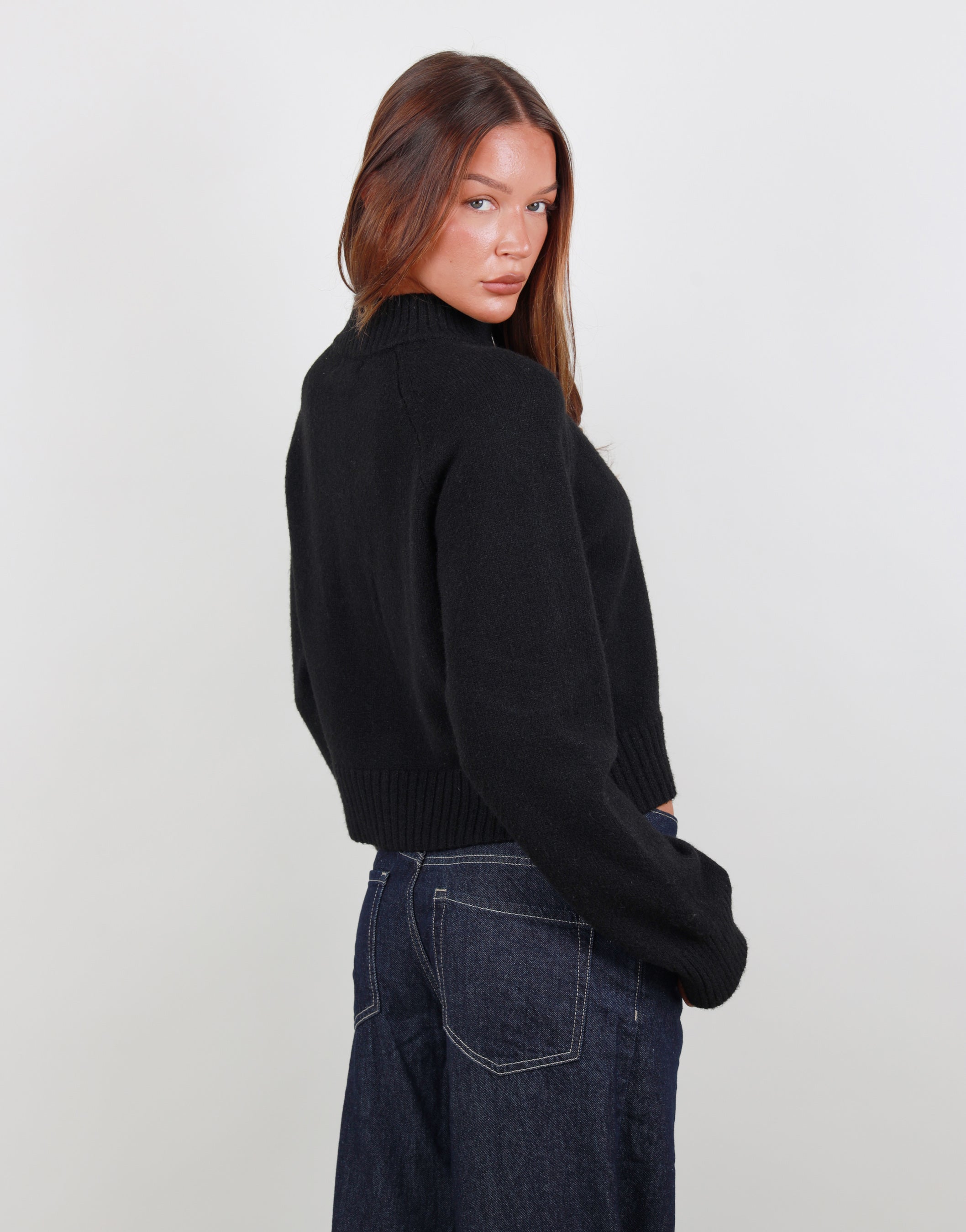 Wren Simmi Studios Soft Knit Zip Through In Black
