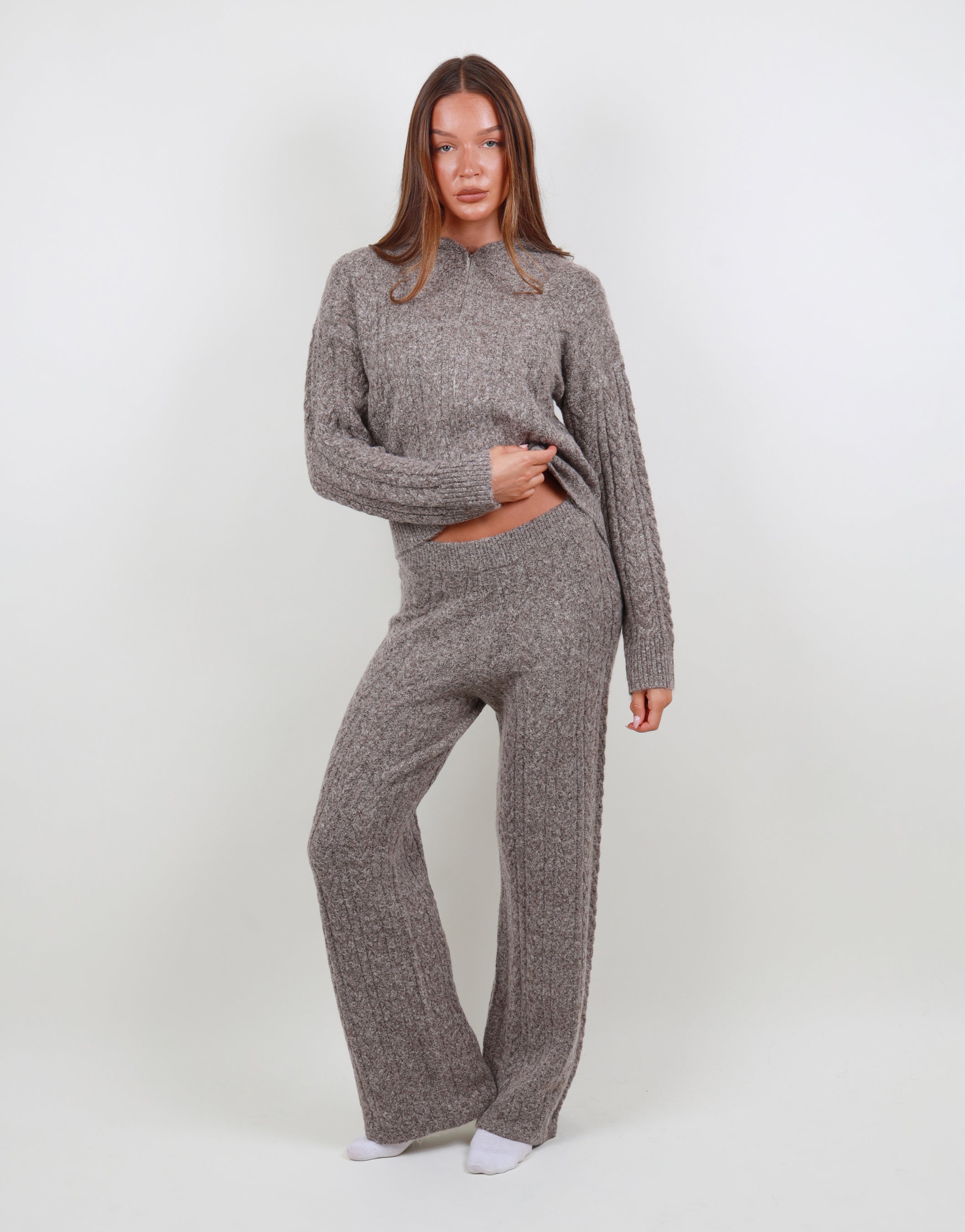 Daria Cable knit trousers in beige
