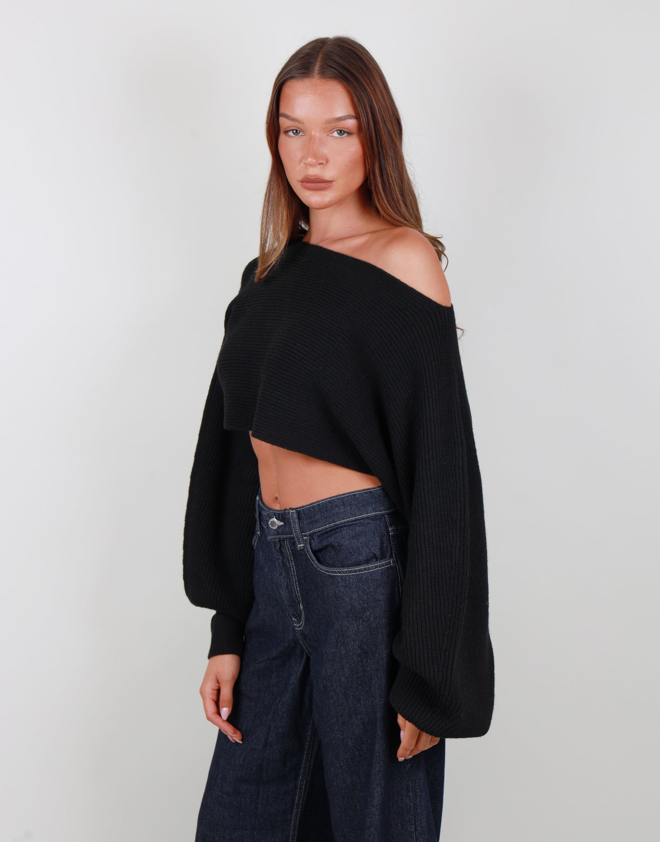Aurelia Balloon sleeve knit crop top in black | SIMMI London