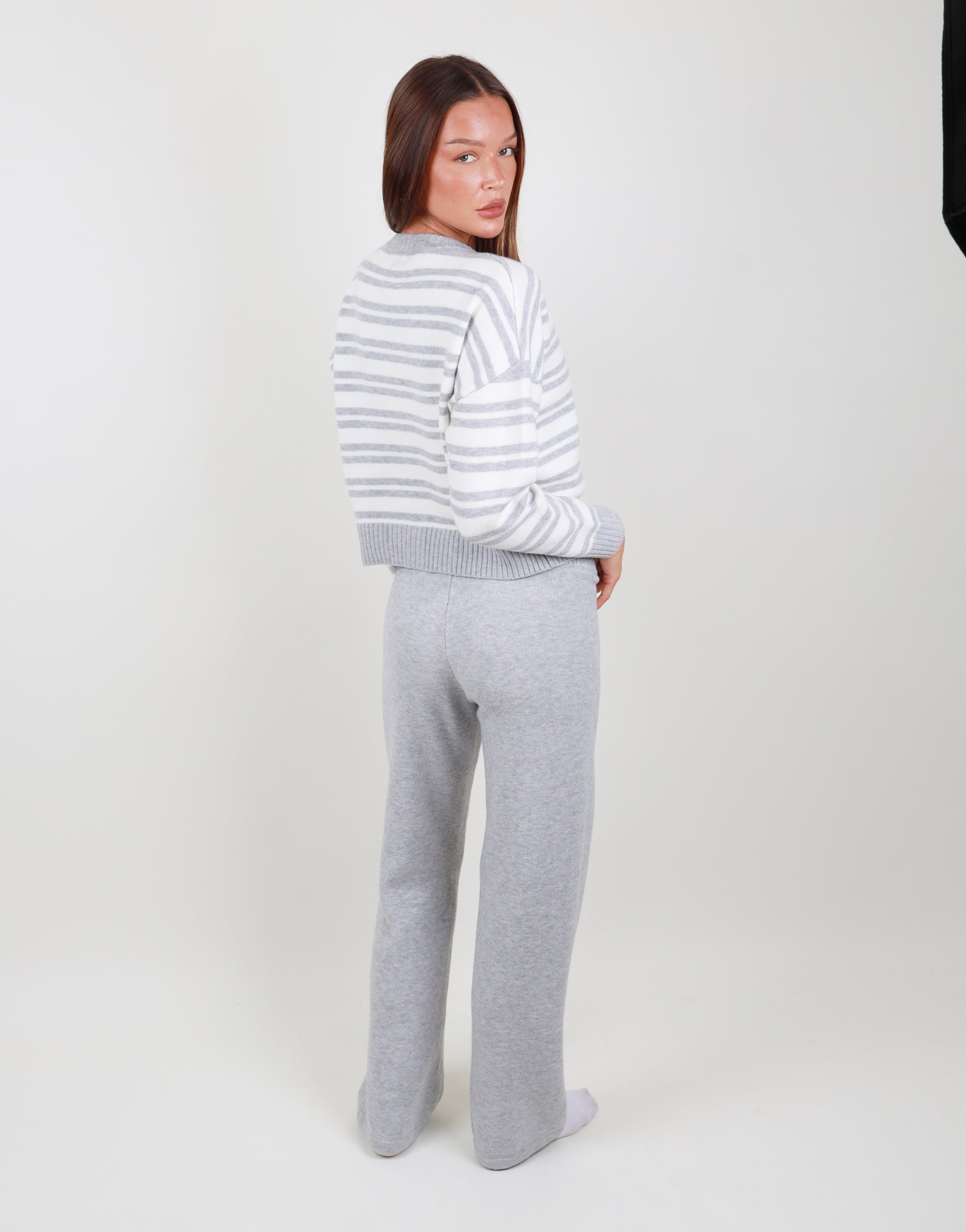 Luci Simmi Studios Knitted Trousers In Grey