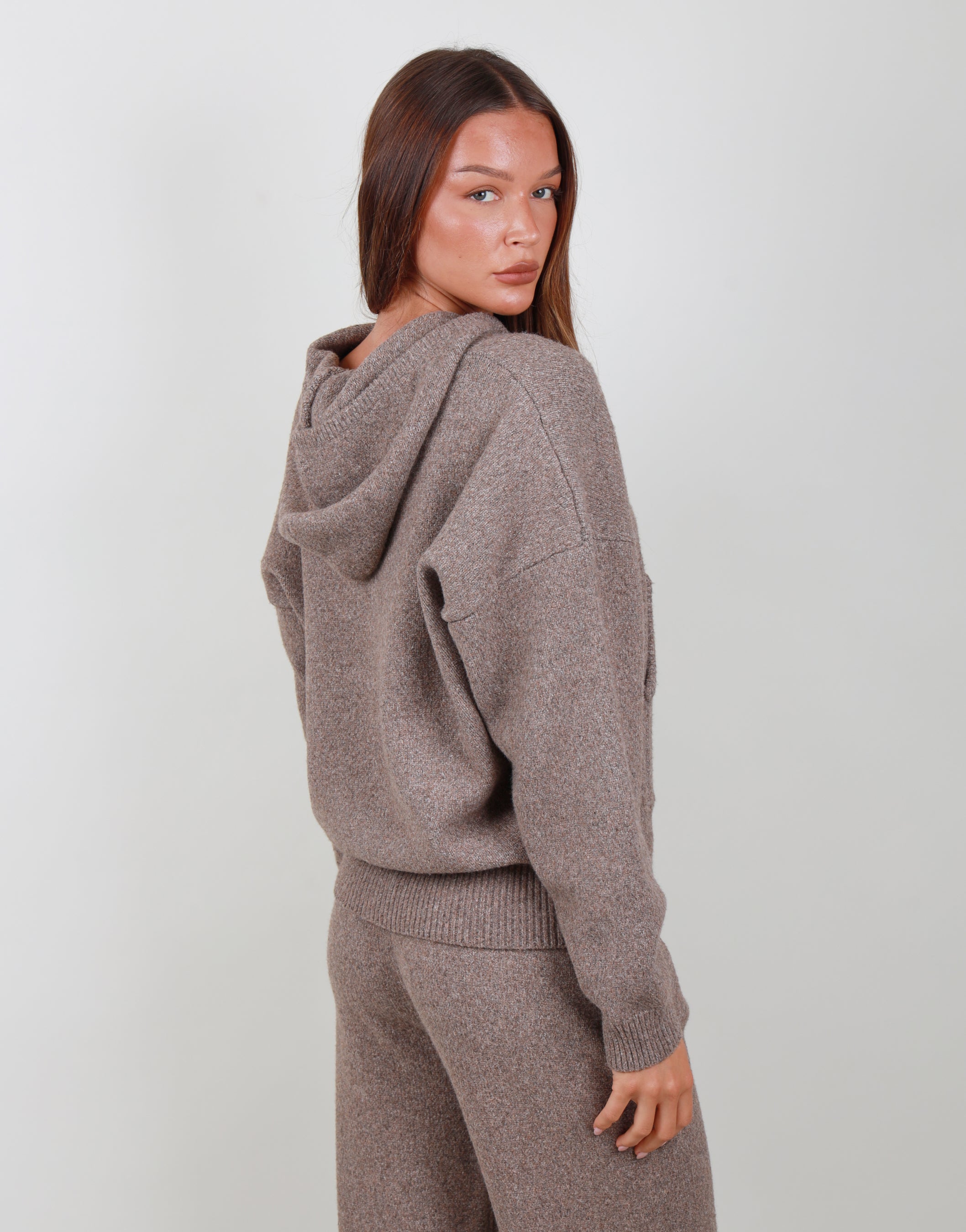 Elara Oversized Zip Hoodie in Mocha | SIMMI London
