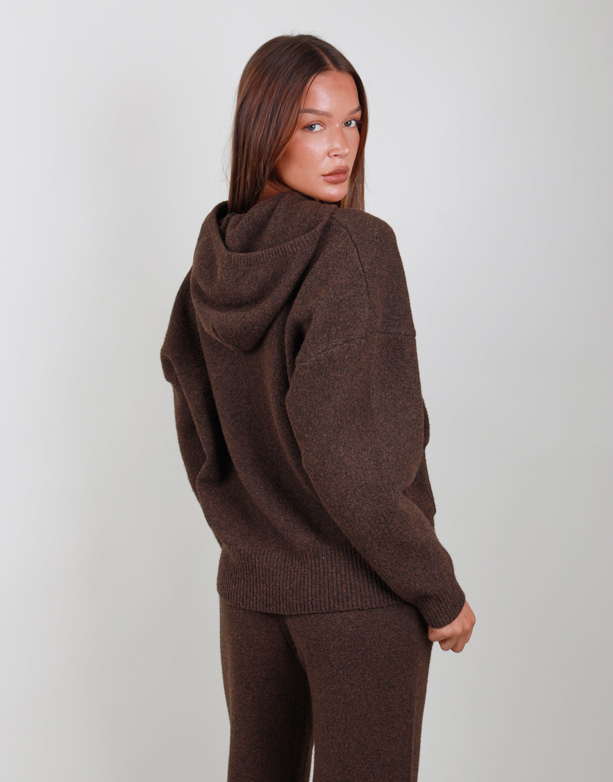 Elara Oversized Zip Hoodie in dark brown | SIMMI London