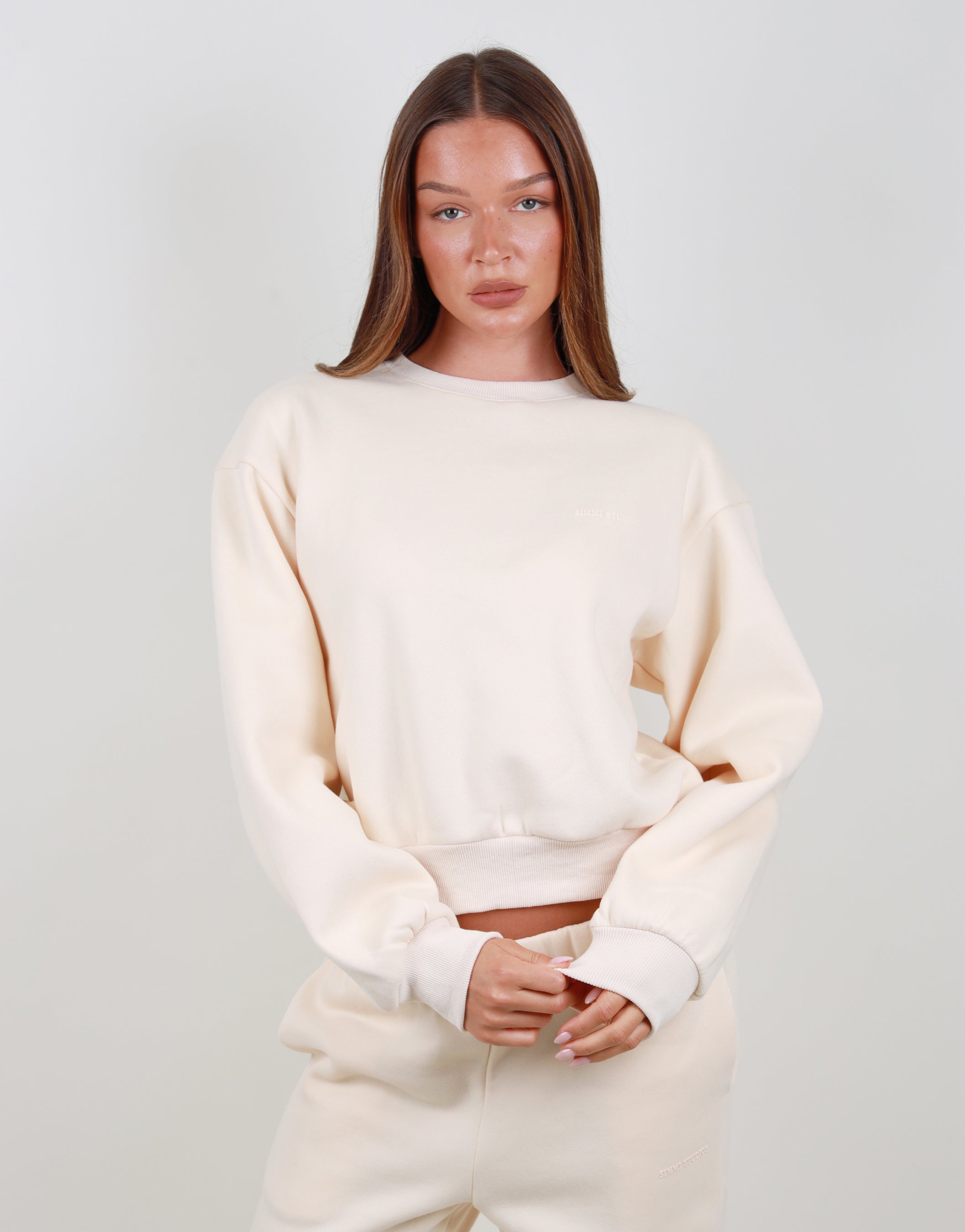 Kendall Cropped Sweatshirt In Cream | SIMMI London