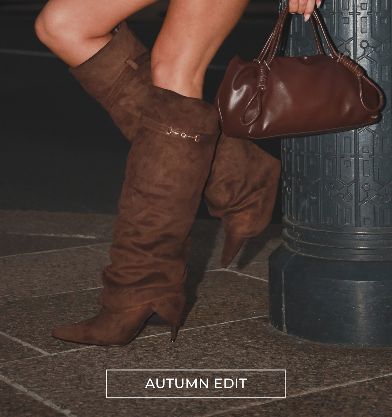 autumn looks with brown heeled boots and clutch bag | SIMMI London