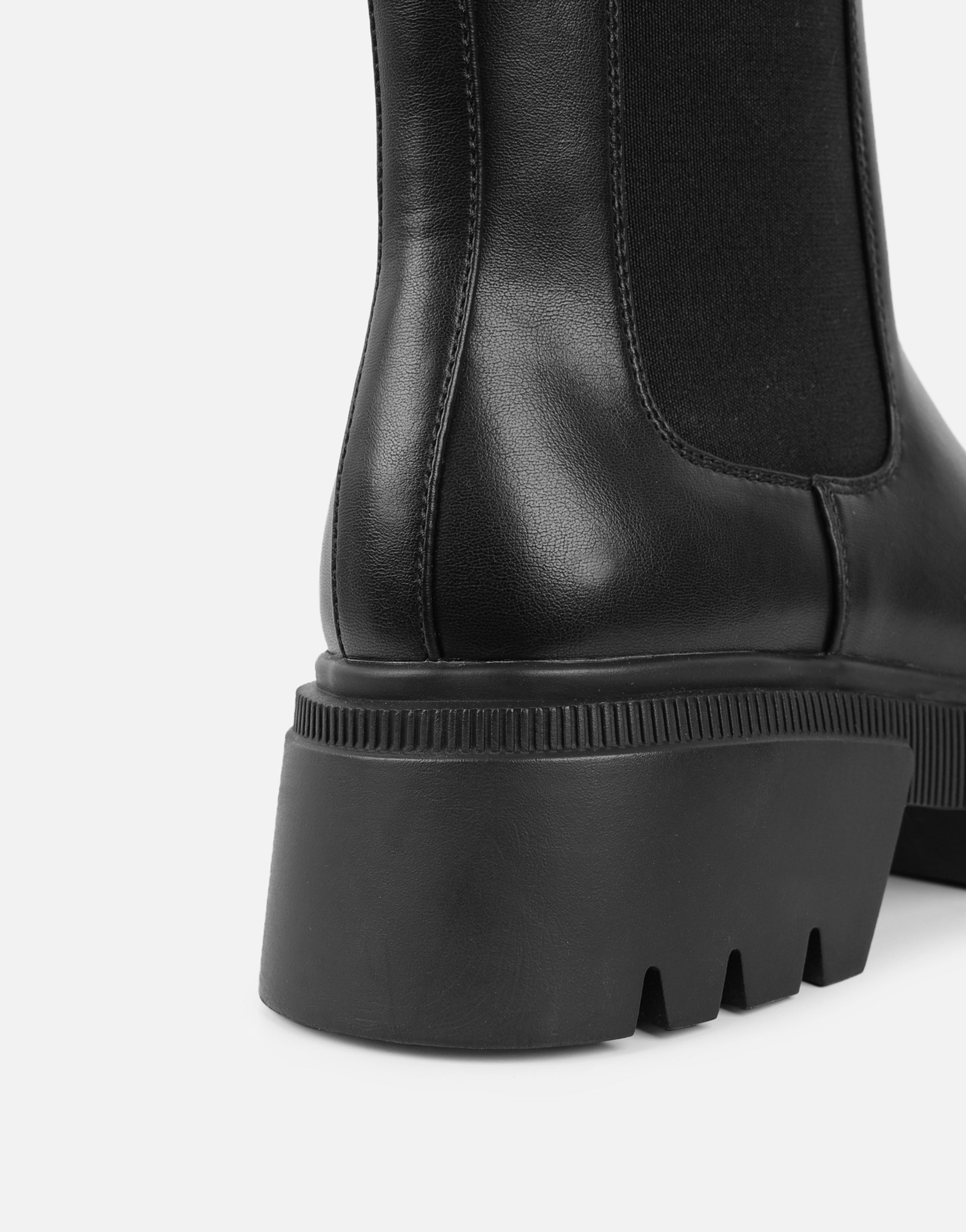 Judd Black Chunky Chelsea Boots | SIMMI London