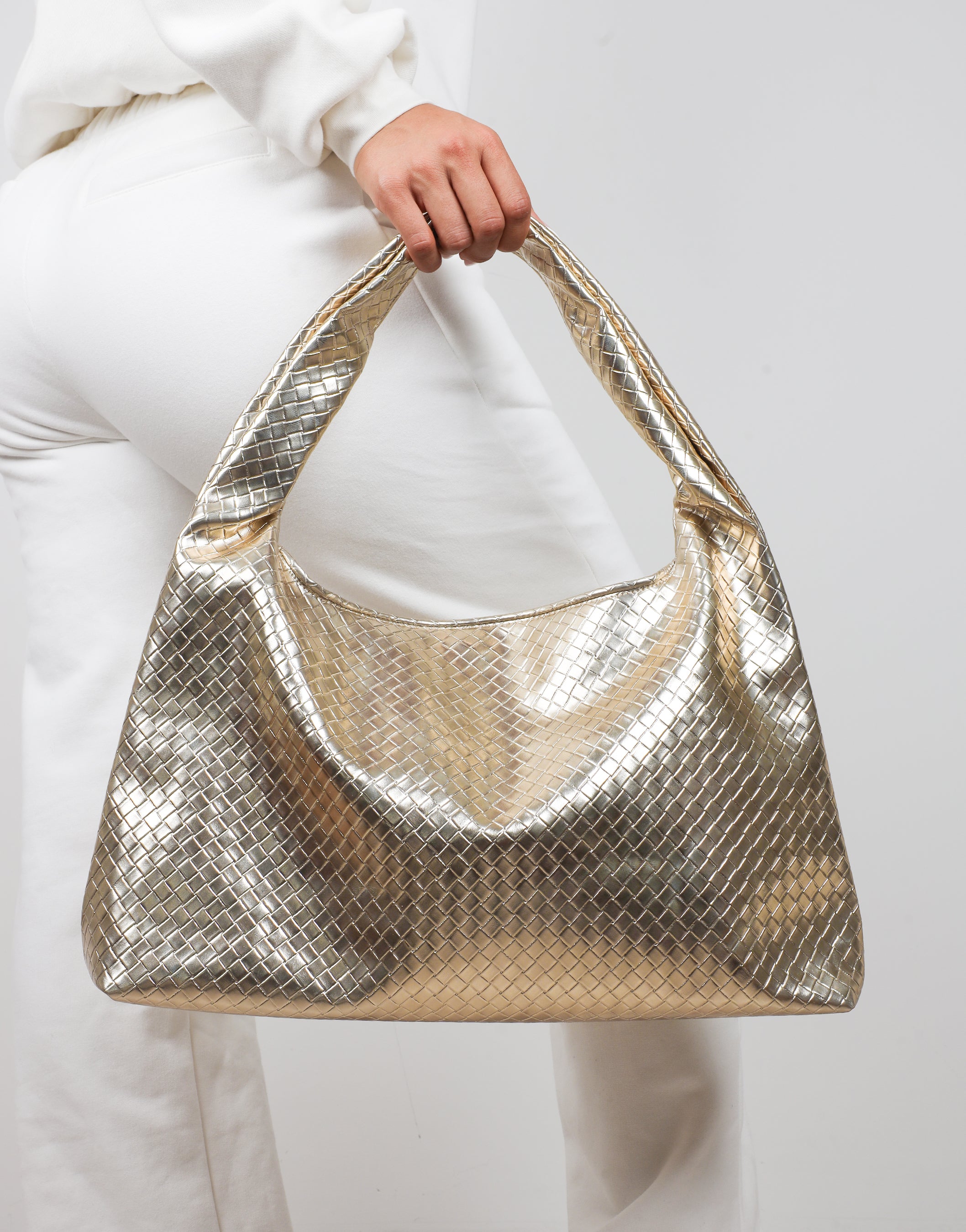 Clementine Gold Woven Shoulder Bag | SIMMI London