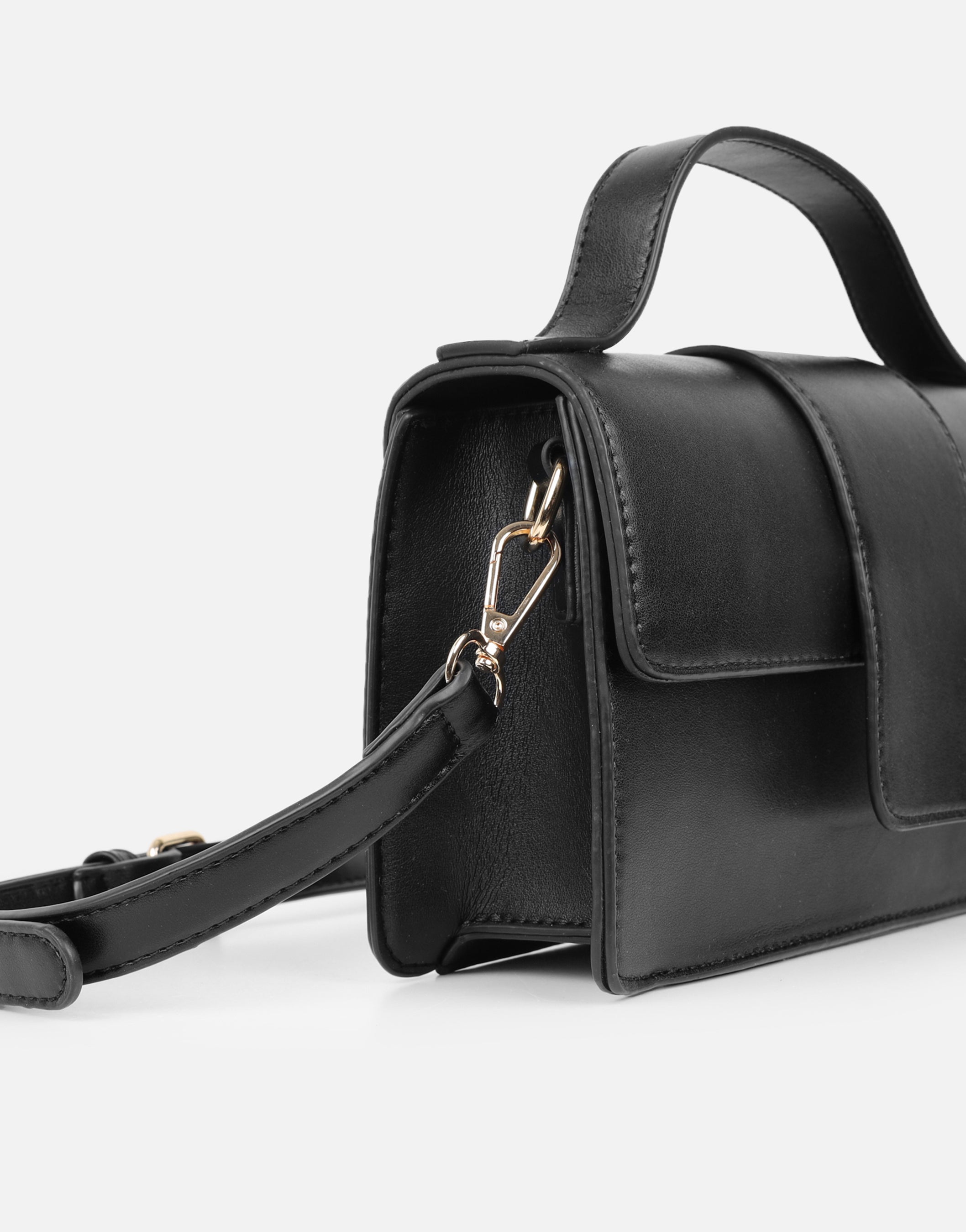 Cynthia Black Shoulder Bag | SIMMI London