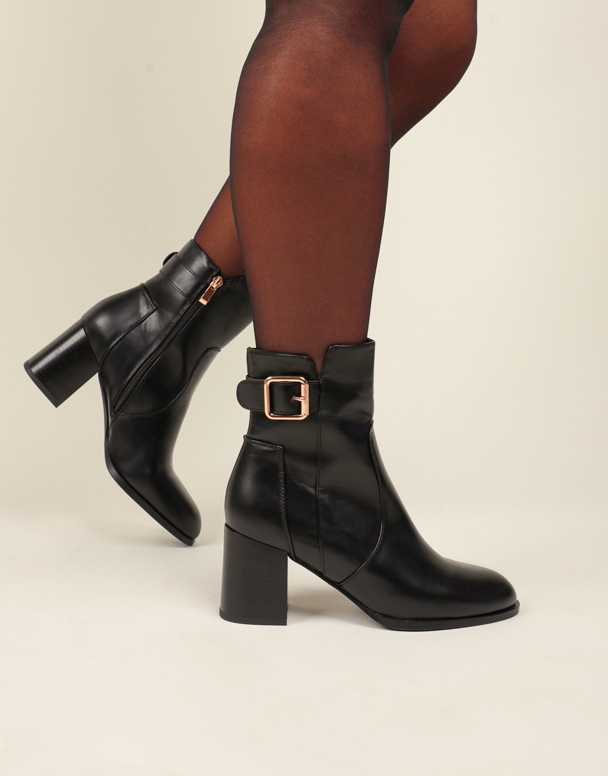 Esmerelda Black Boots | SIMMI London