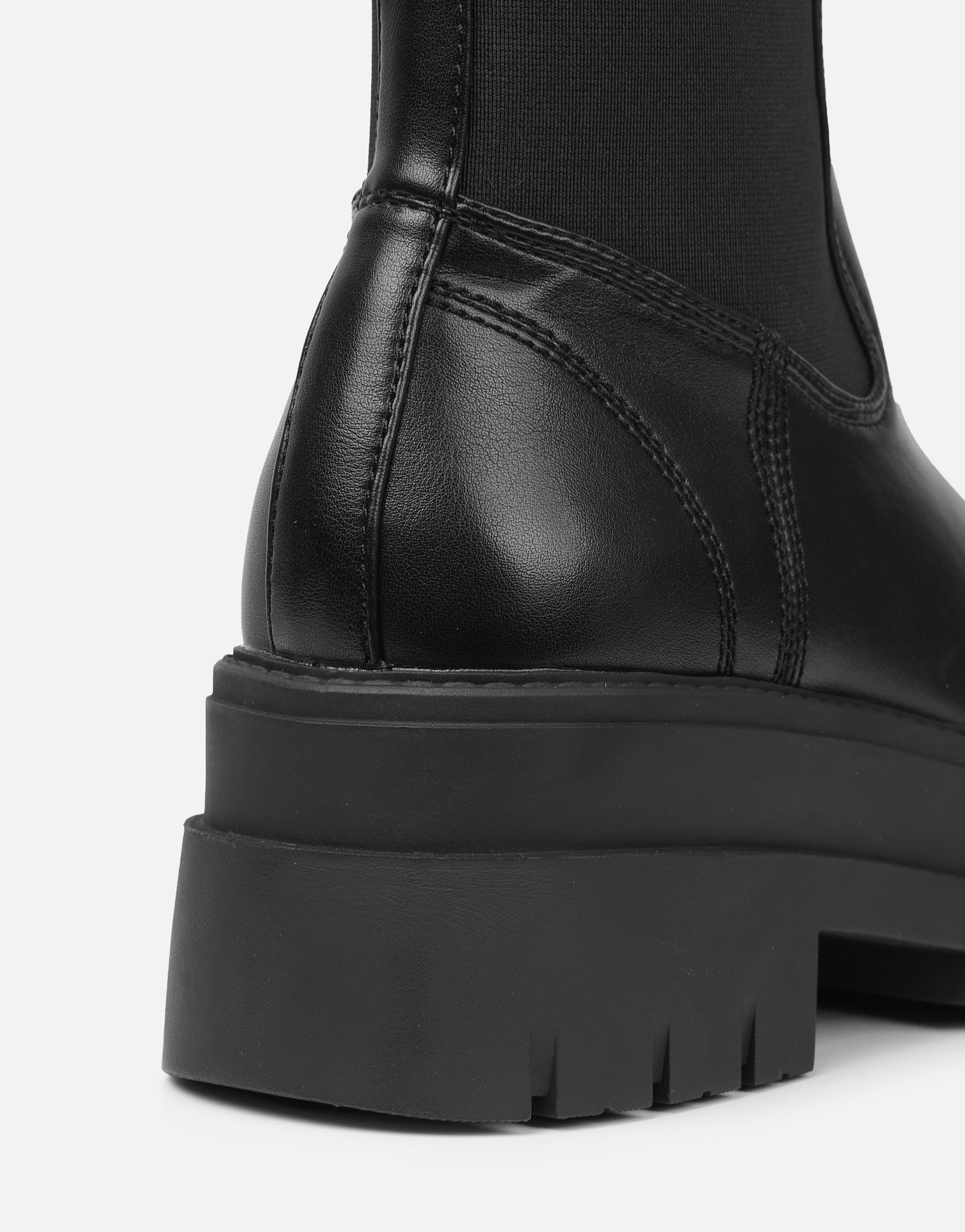 Arvin Black Chelsea Chunky Ankle Boots | SIMMI London