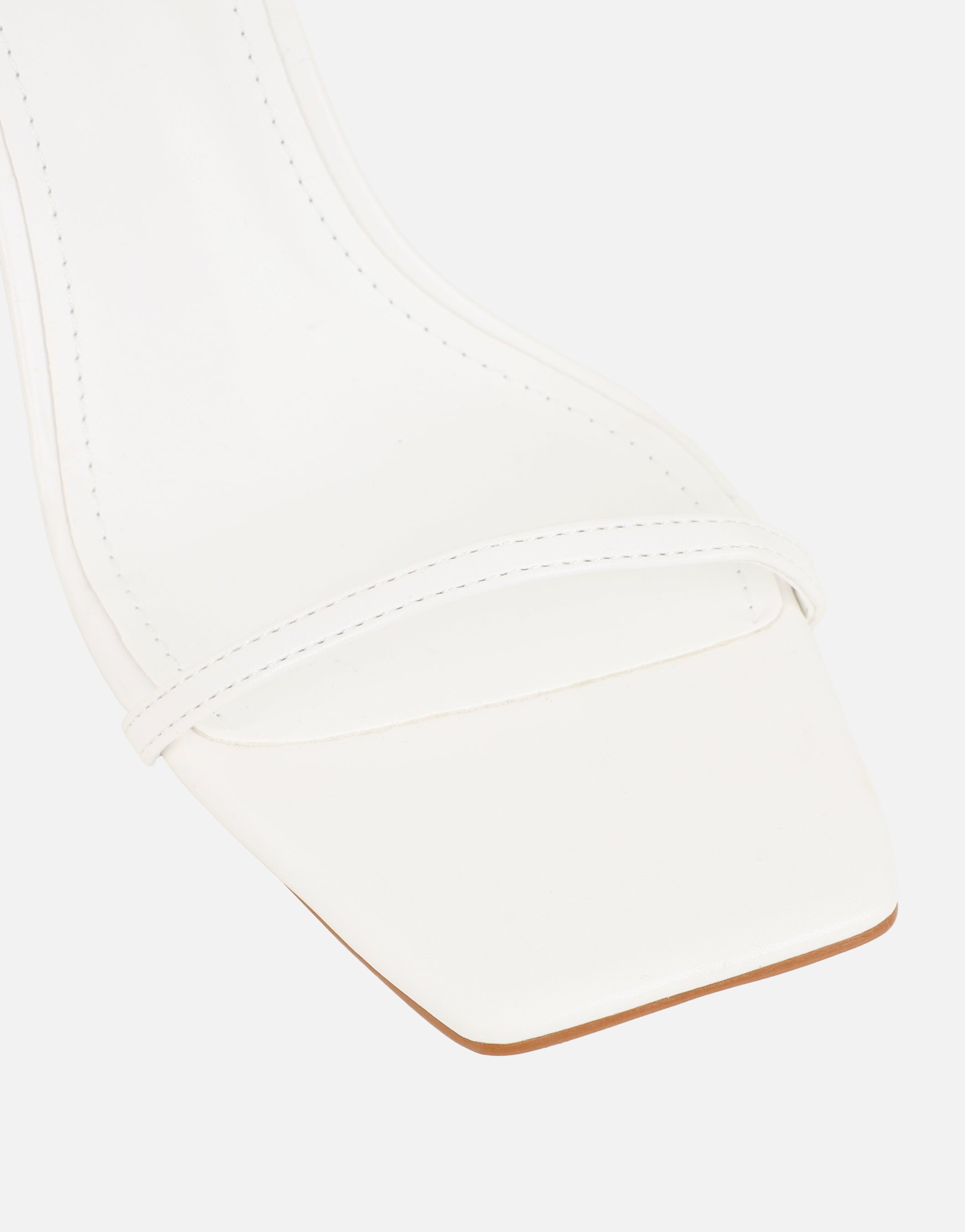 Penelope White Block Heeled Sandals | SIMMI London