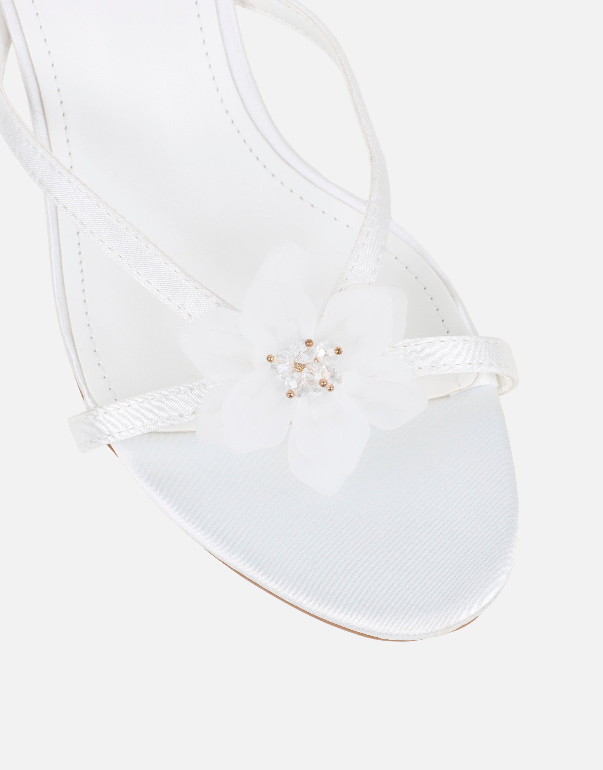 Elowen White Flower Embellished Mules | SIMMI London