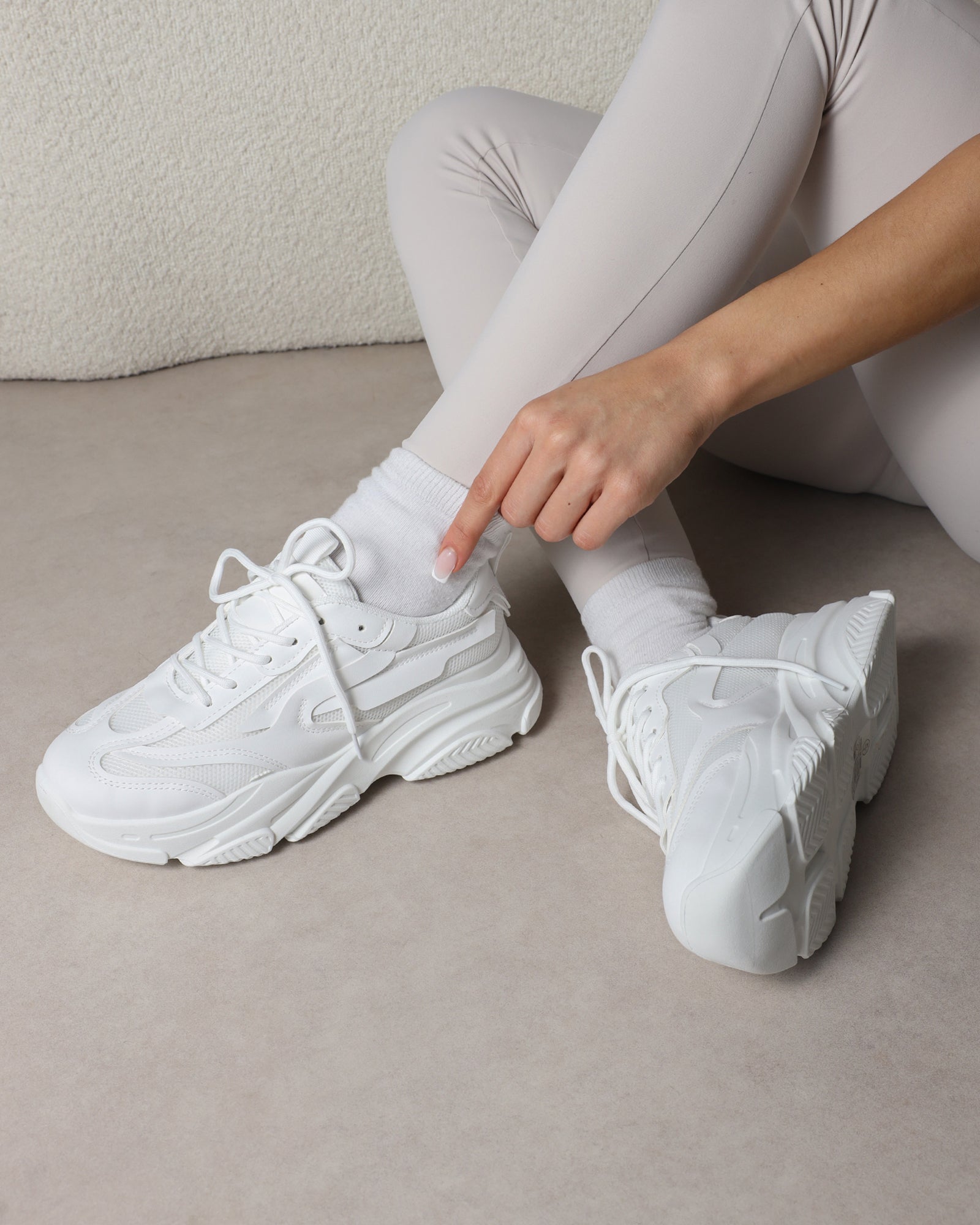 Marvie White Chunky Trainers | SIMMI London
