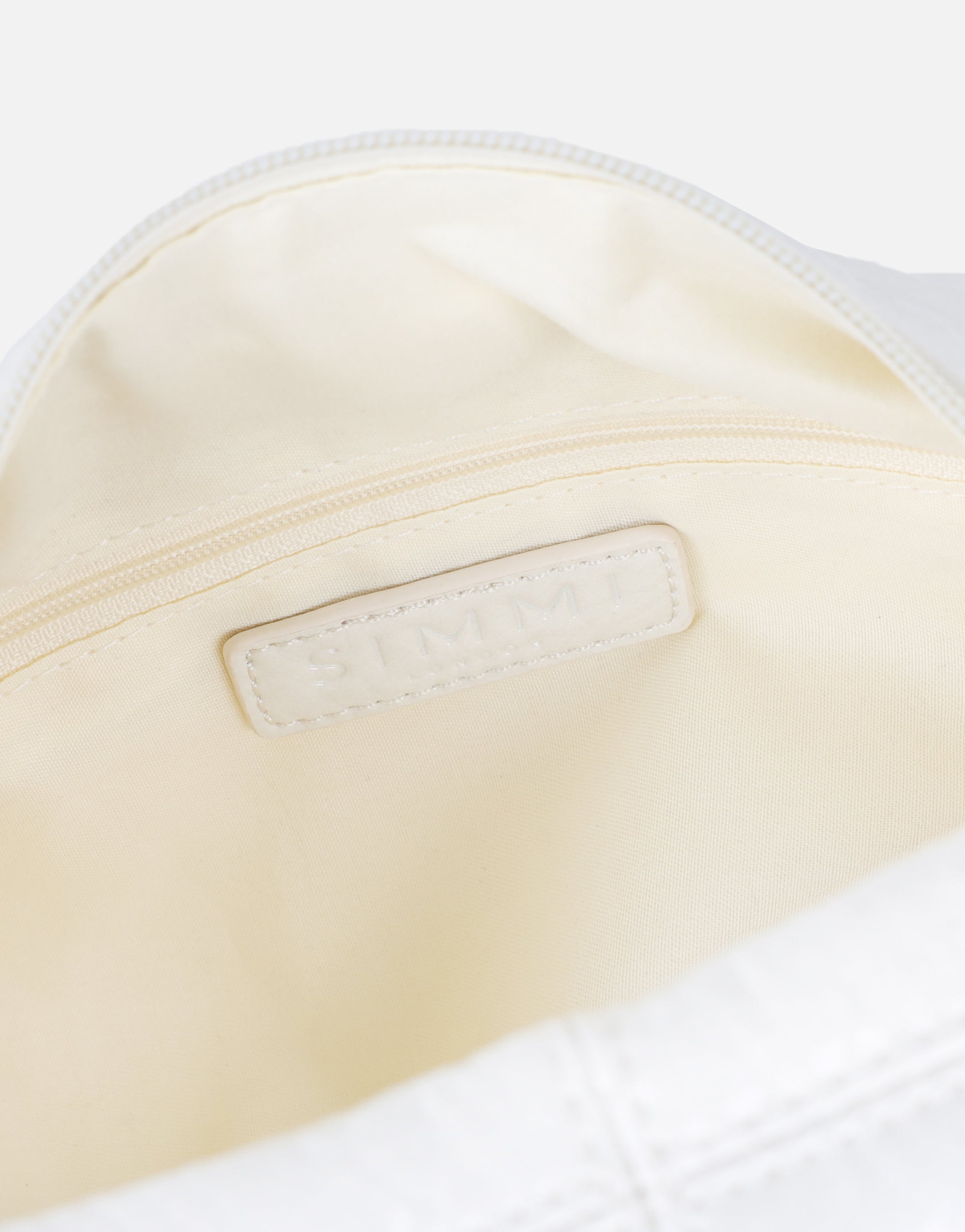 Portia Ivory Vintage Shoulder Bag | SIMMI London