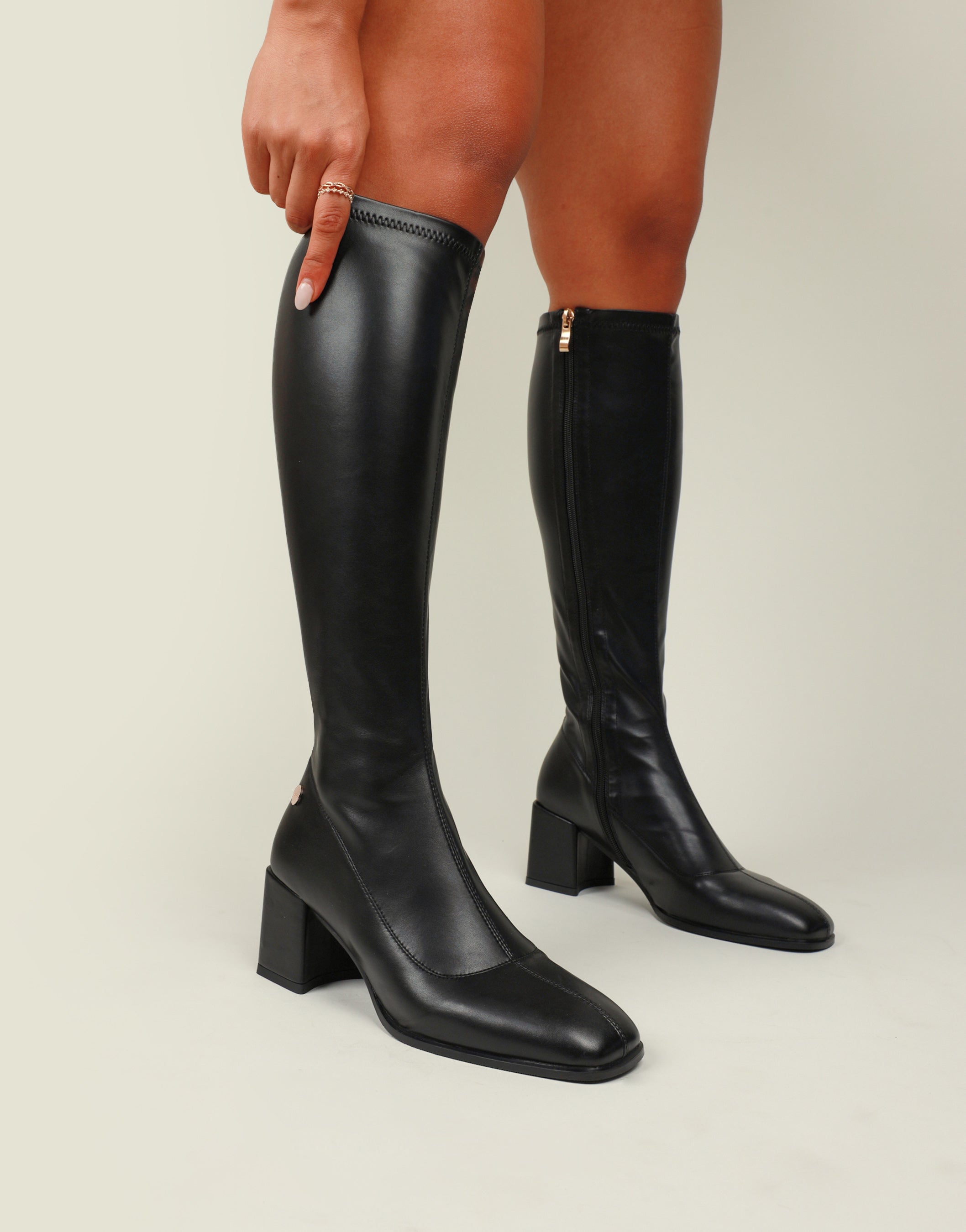 Lizzie Black Knee High Boots | SIMMI London