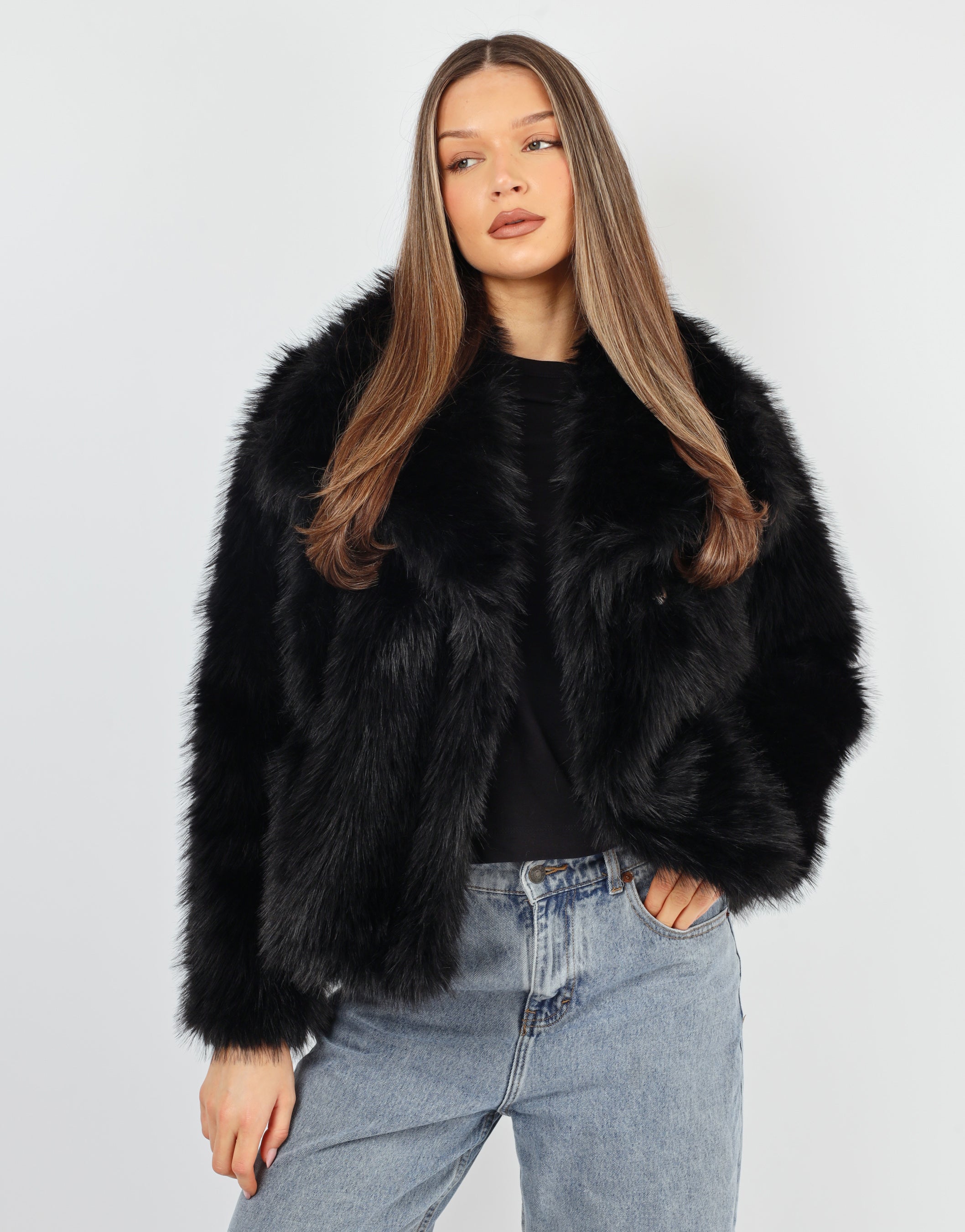Arabella Oversized Collar Premium Faux Fur Coat in Black | SIMMI London