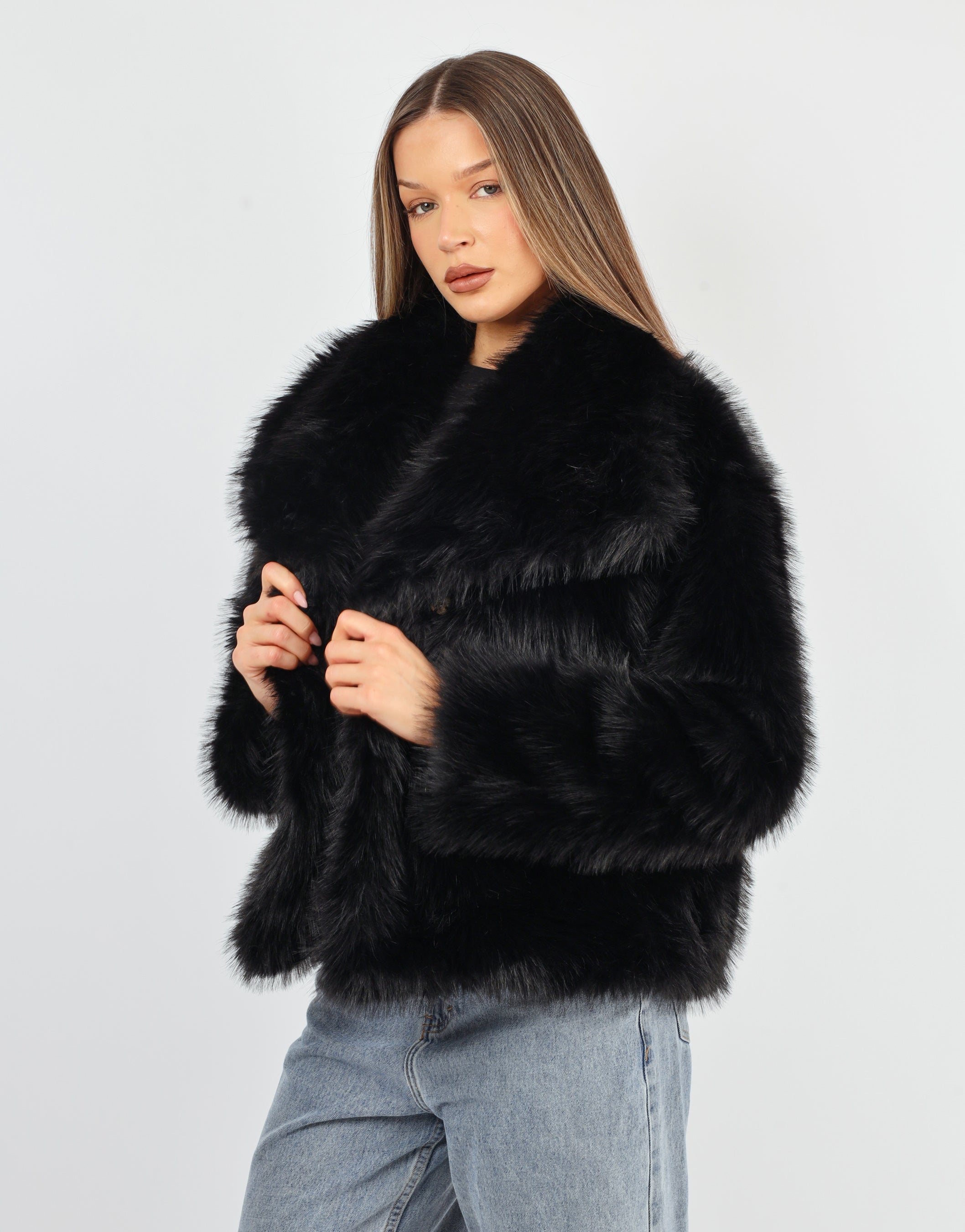 Arabella Oversized Collar Premium Faux Fur Coat in Black | SIMMI London