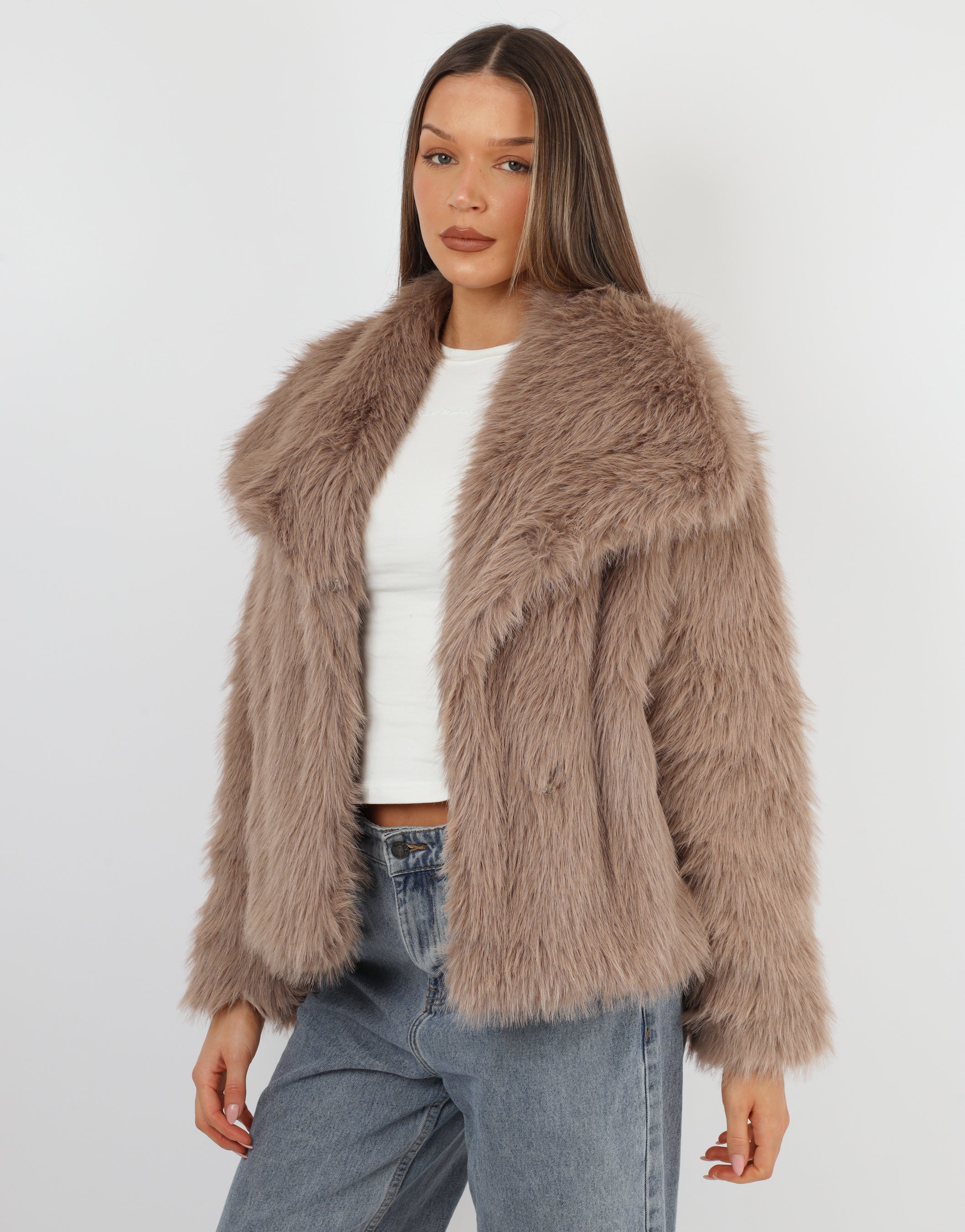 Arabella Oversized Collar Premium Faux Fur Coat in Mocha | SIMMI London