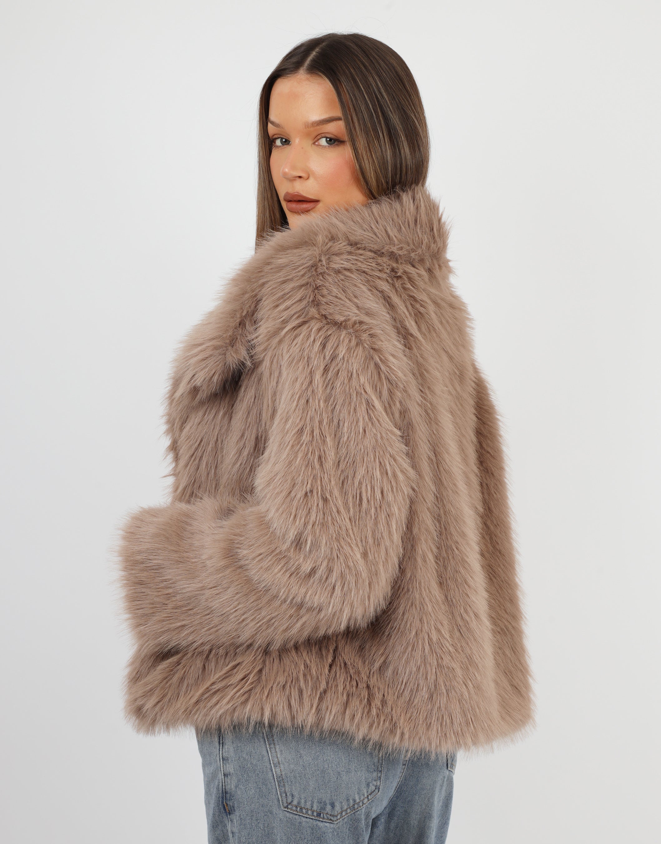Arabella Oversized Collar Premium Faux Fur Coat in Mocha | SIMMI London