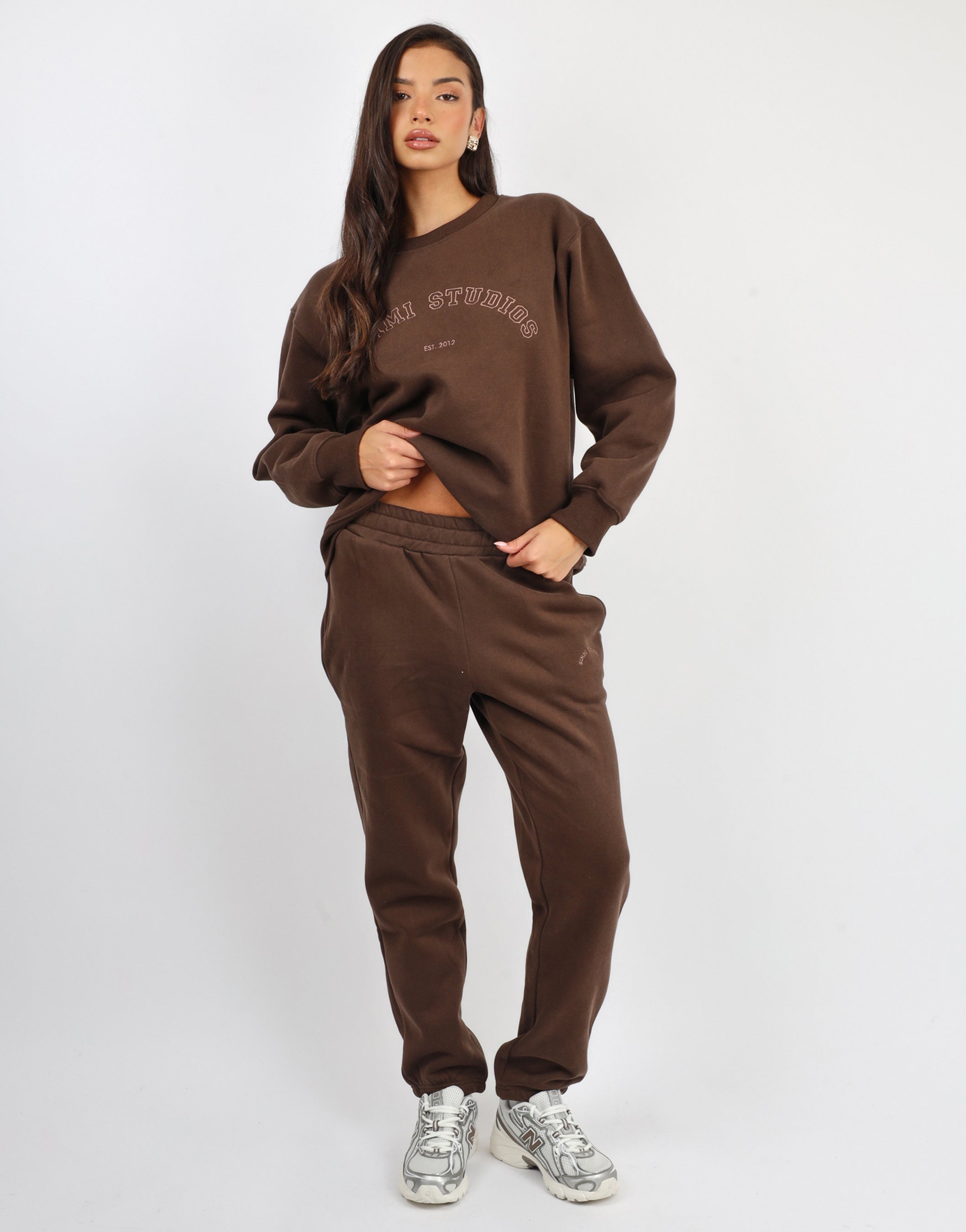 Elwood Varsity Cuffed Jogger in Chestnut | SIMMI London