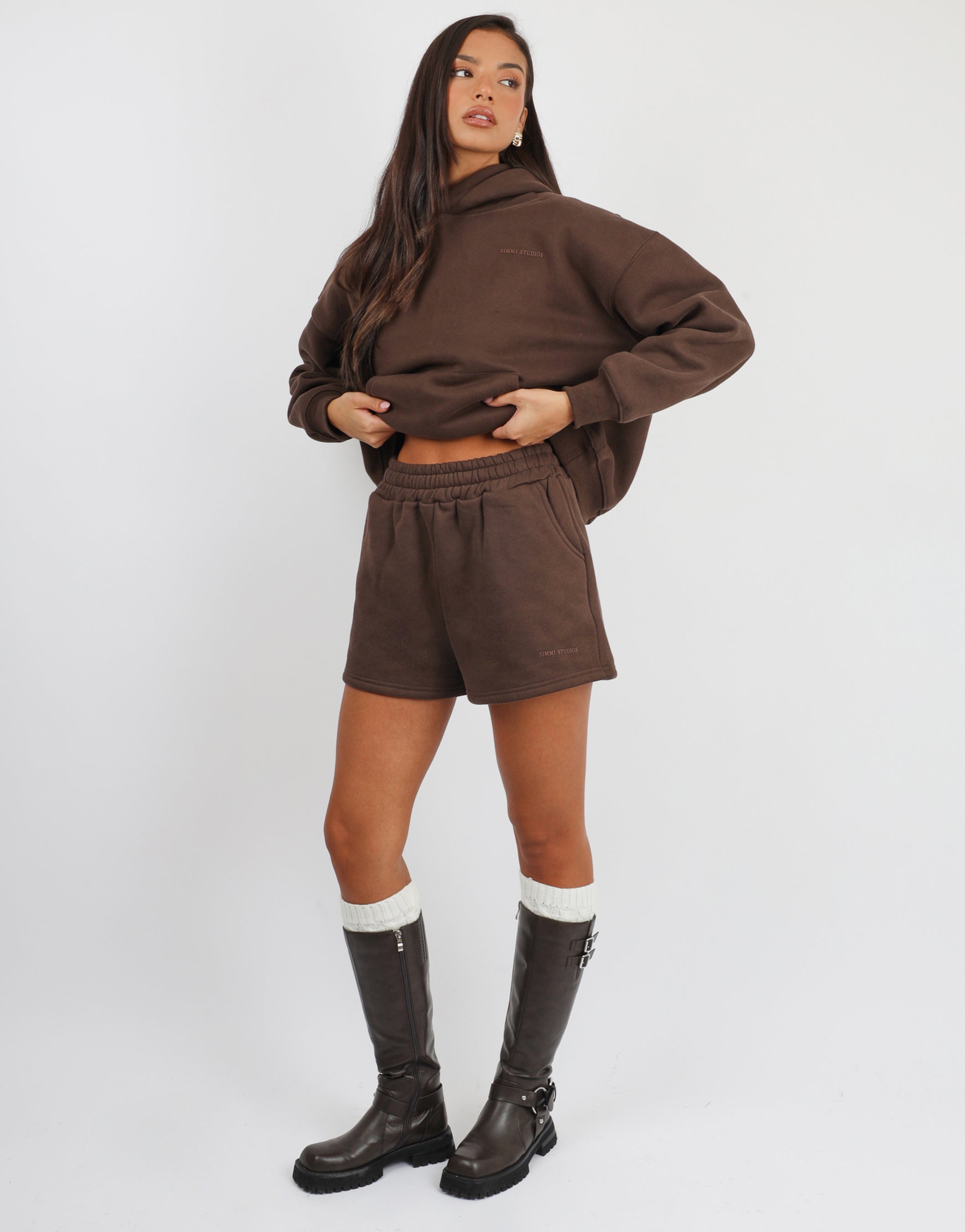 Winslow Essentials Shorts in Chestnut | SIMMI London
