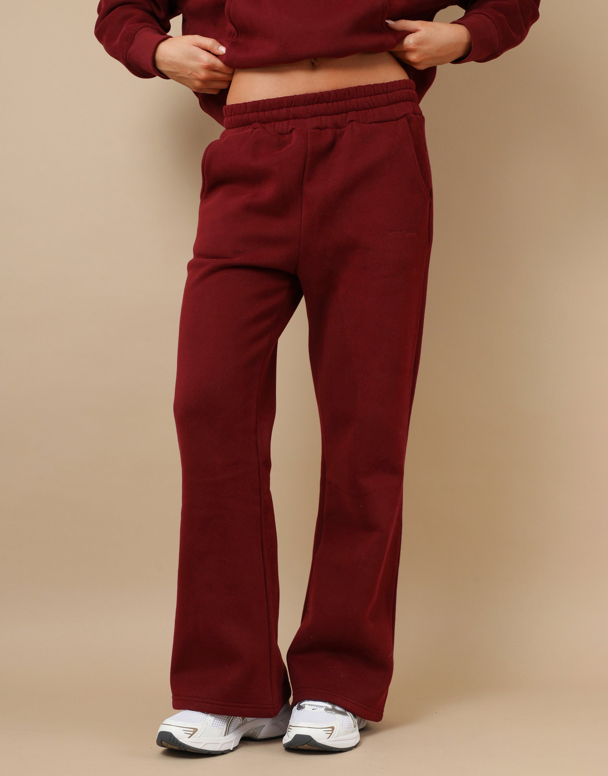 Maia simmi studios joggers in burgundy | SIMMI London
