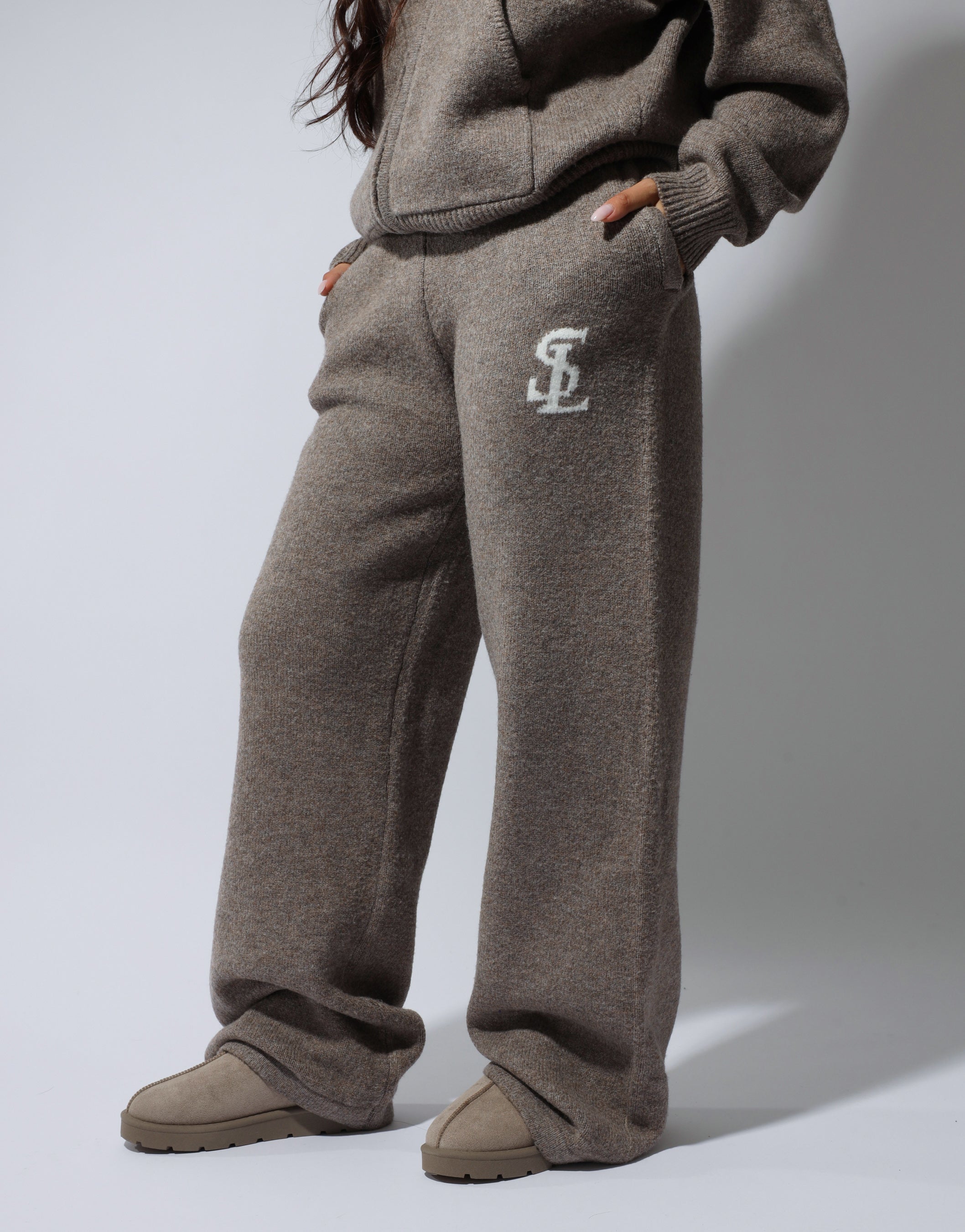 Romy Chunky Knit trousers in mocha | SIMMI London