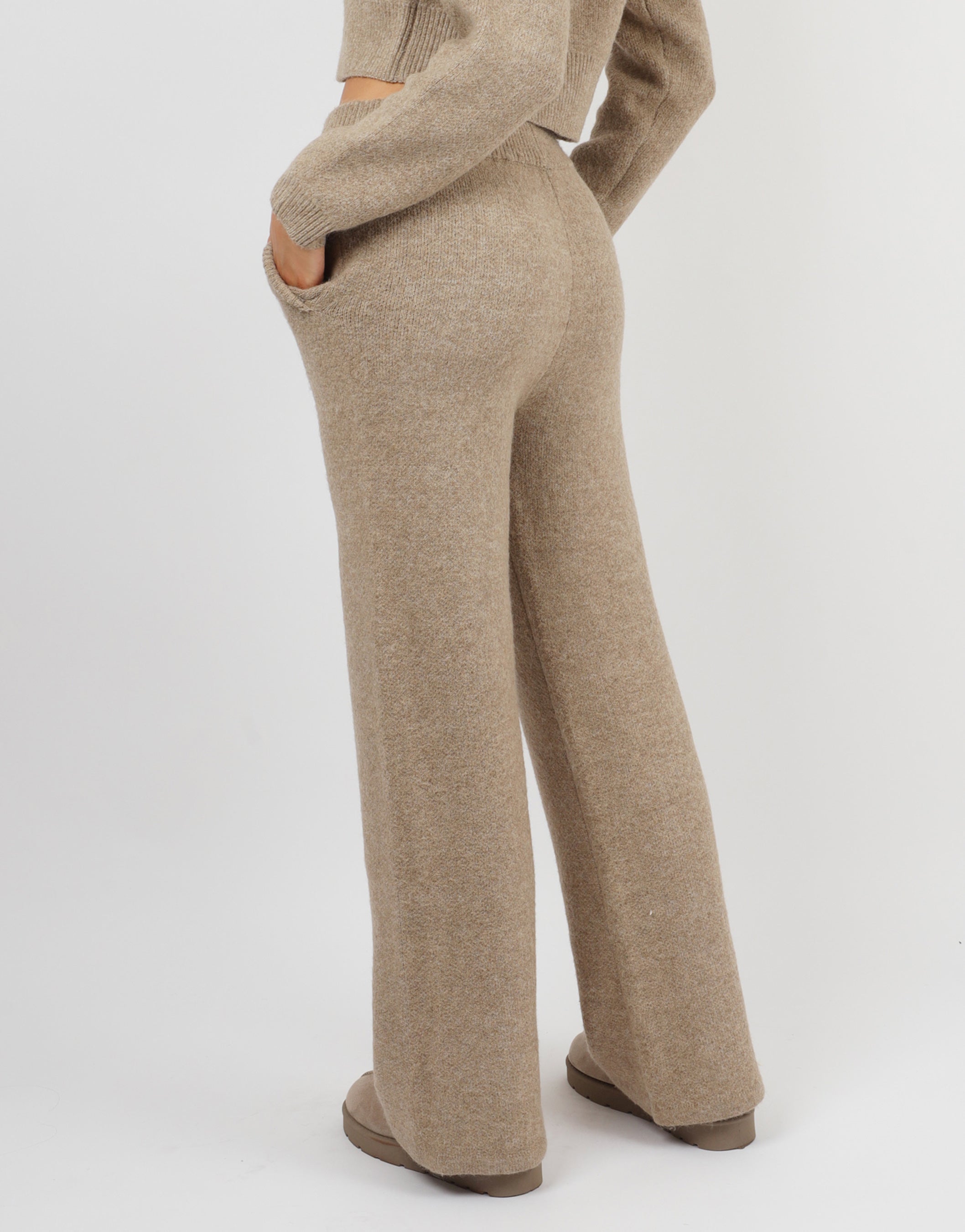Caris knitted trousers in BROWN | SIMMI London
